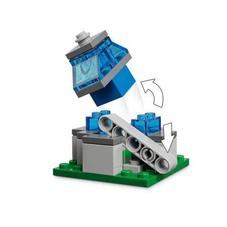 Конструктор LEGO Minecraft Нападение на деревню блочный