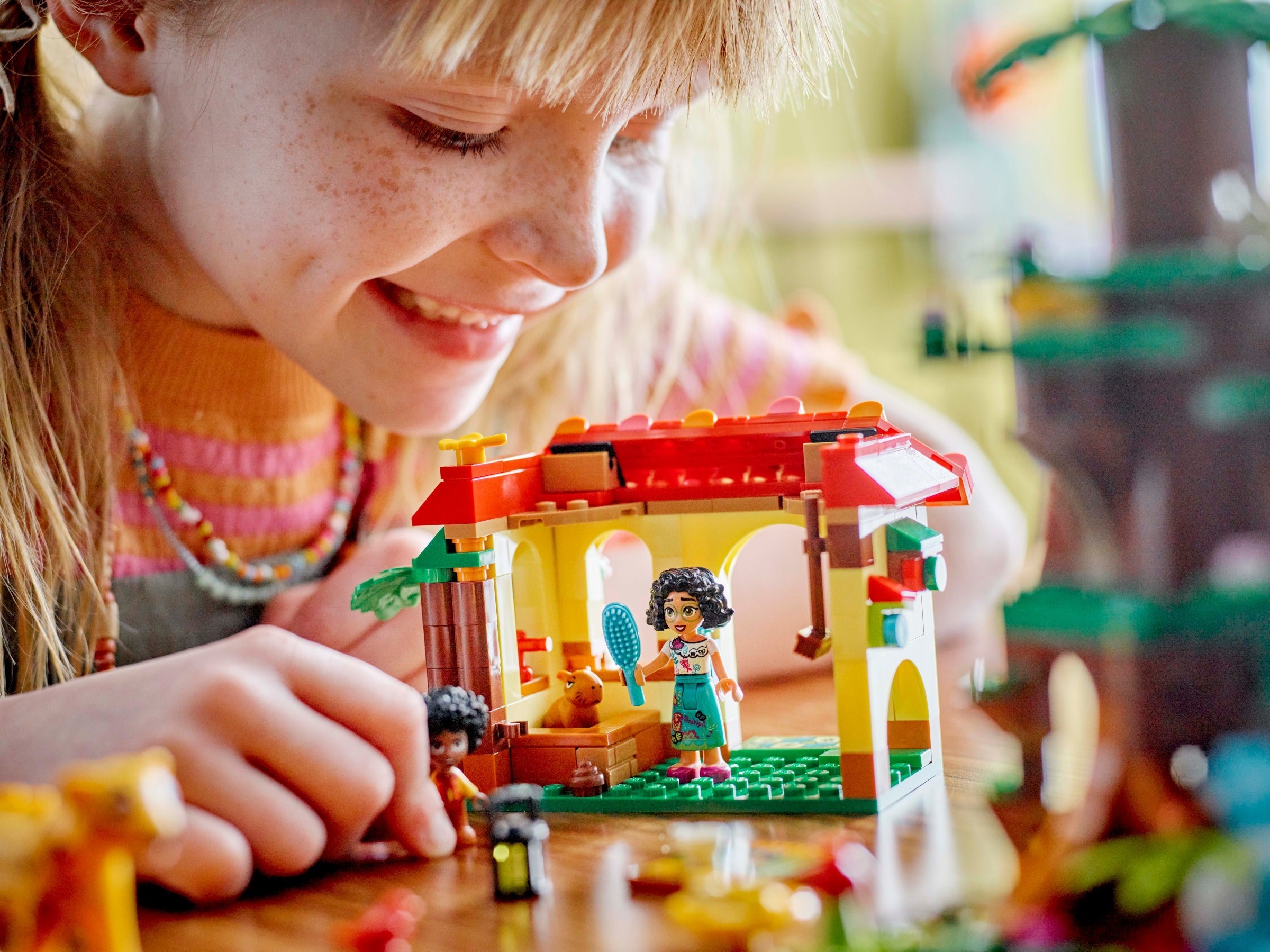 Конструктор LEGO Disney 43251 310 дет. - фото 7