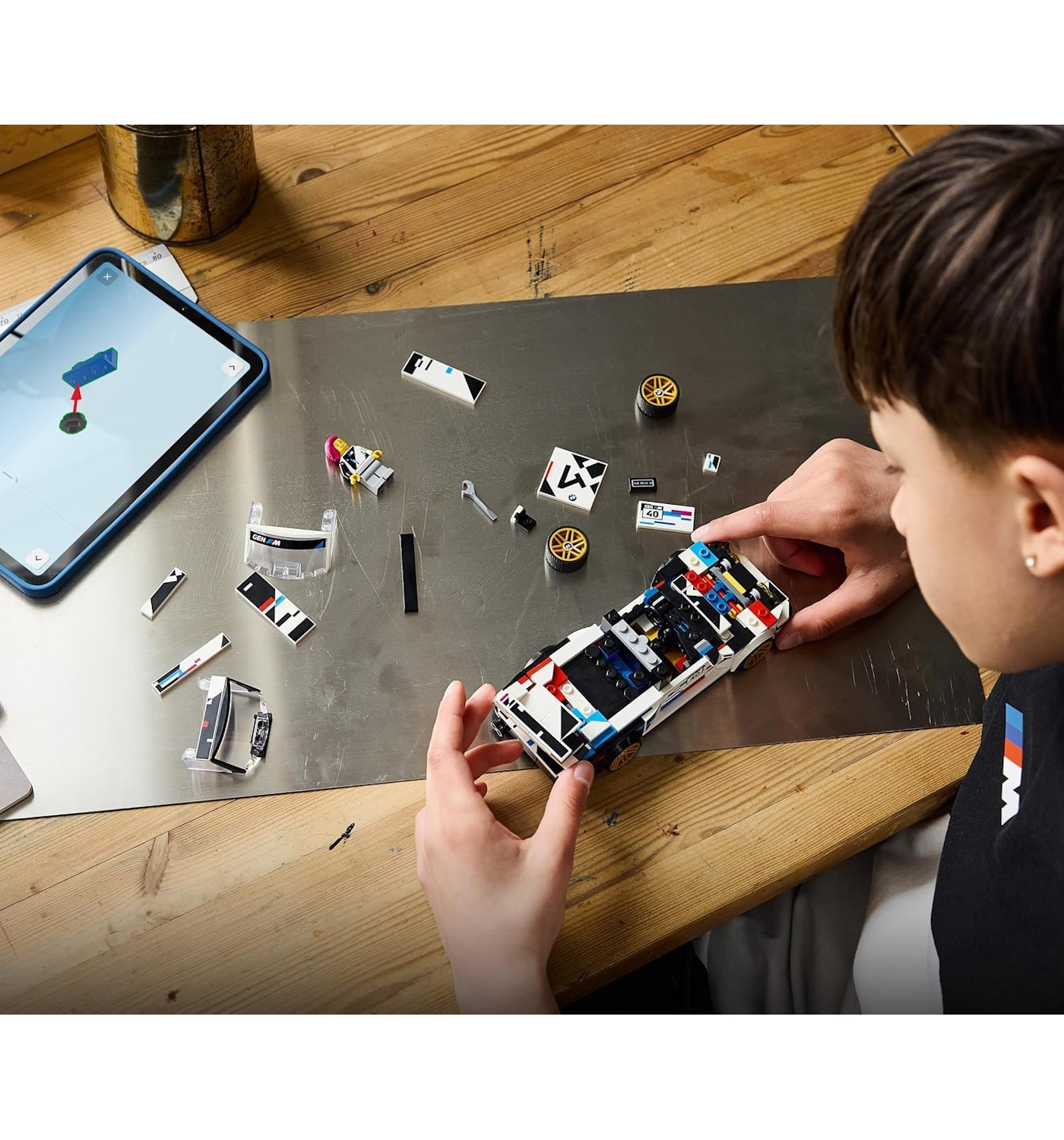 Конструктор LEGO Speed Champions BMW M3 E30 358 дет. - фото 10