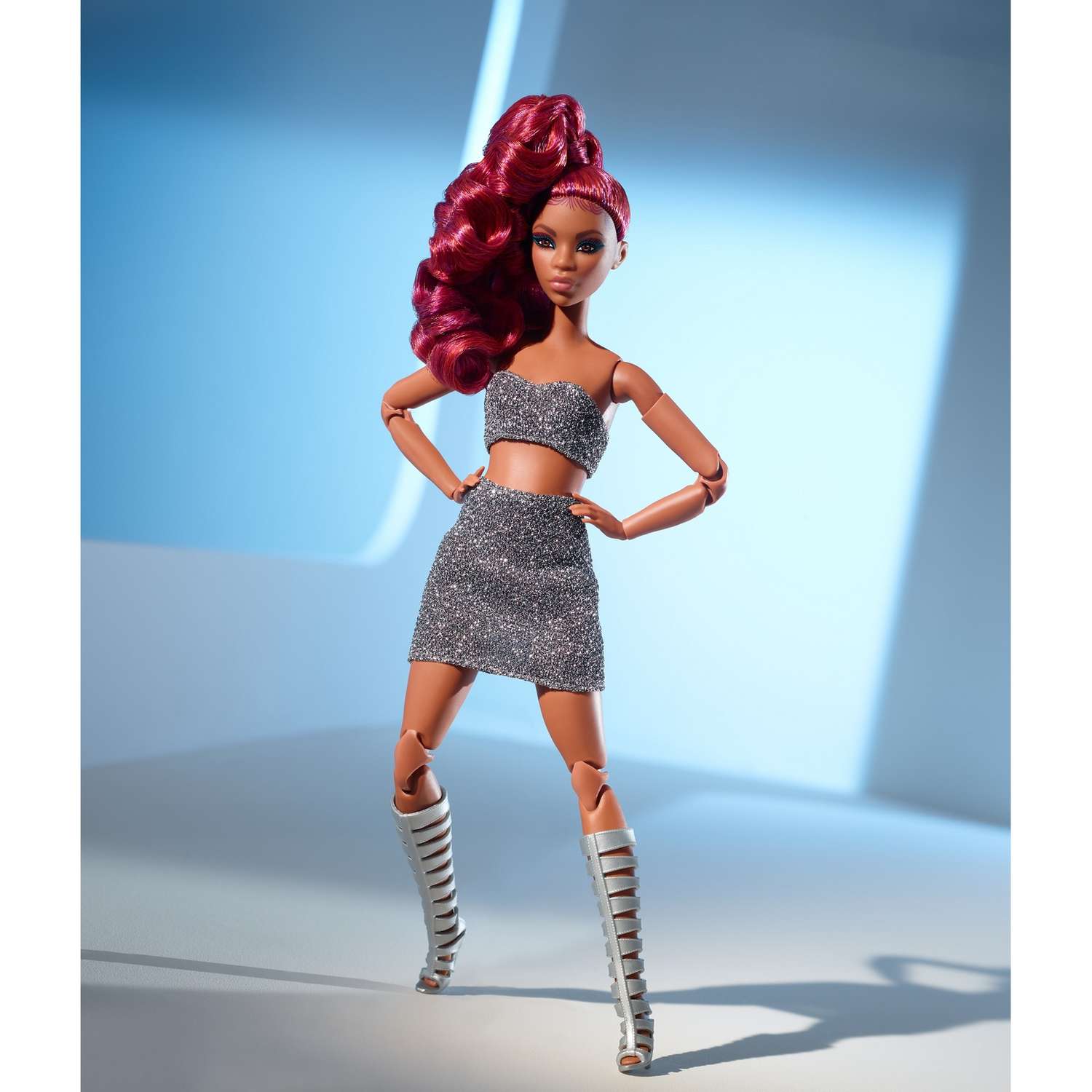 Кукла модельная Barbie HCB77 - фото 8