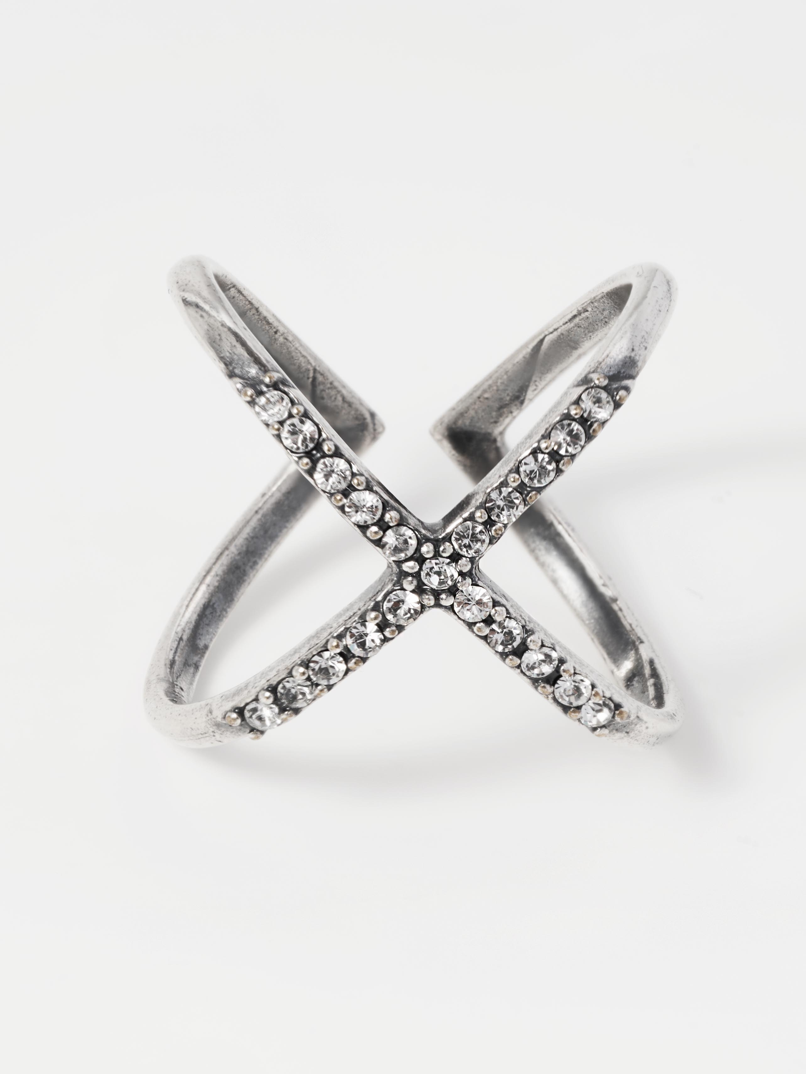 Кольцо Shine and Beauty 70119-410-к-белстразы - фото 1