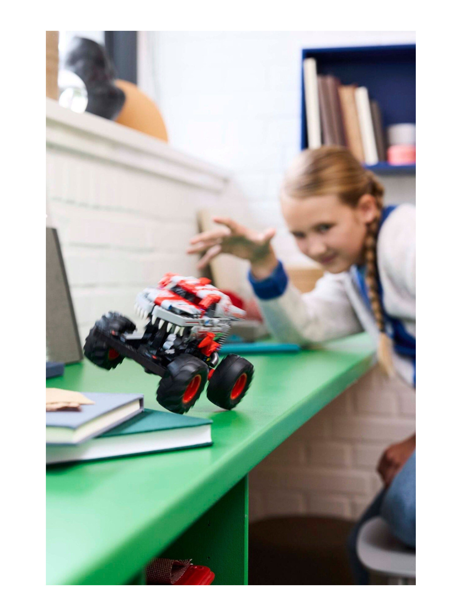 Конструктор LEGO Technic ThunderROARus 232 дет. - фото 8