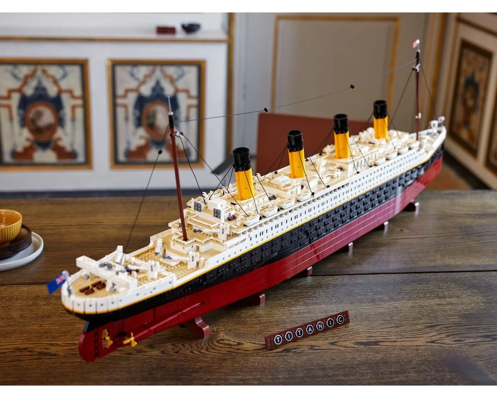 Конструктор LEGO Creator Expert 10294 9090 дет. - фото 31