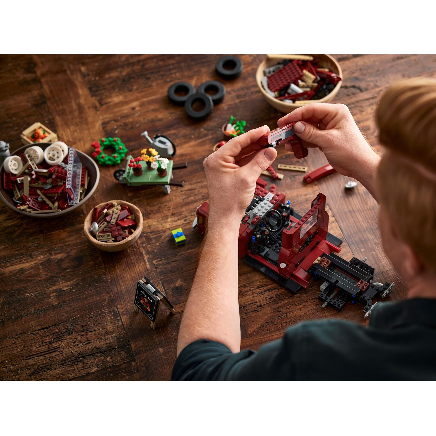 Конструктор LEGO Icons Грузовик-пикап блочный - фото 18