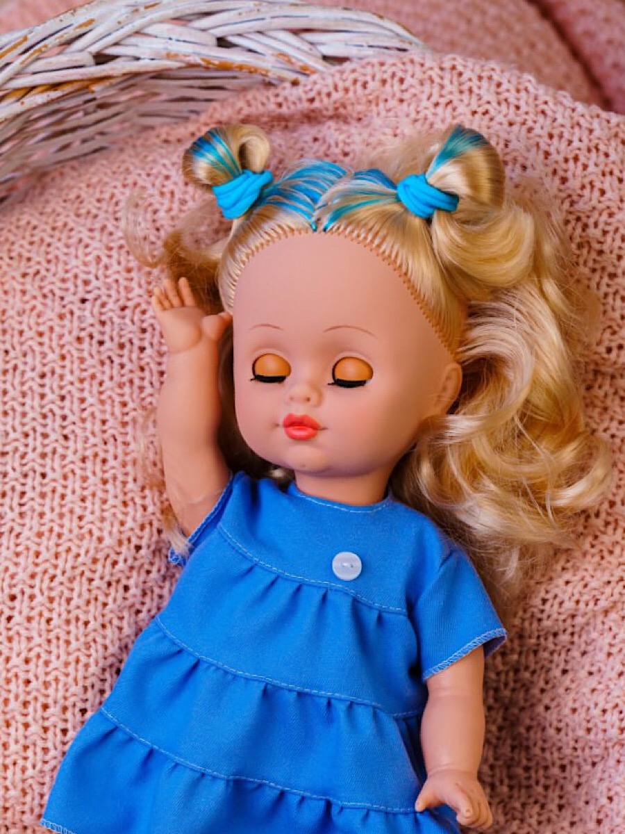 Кукла классическая СТРАНА КУКОЛ большая говорящая Карина высота 40 см 21-26.3 - фото 16