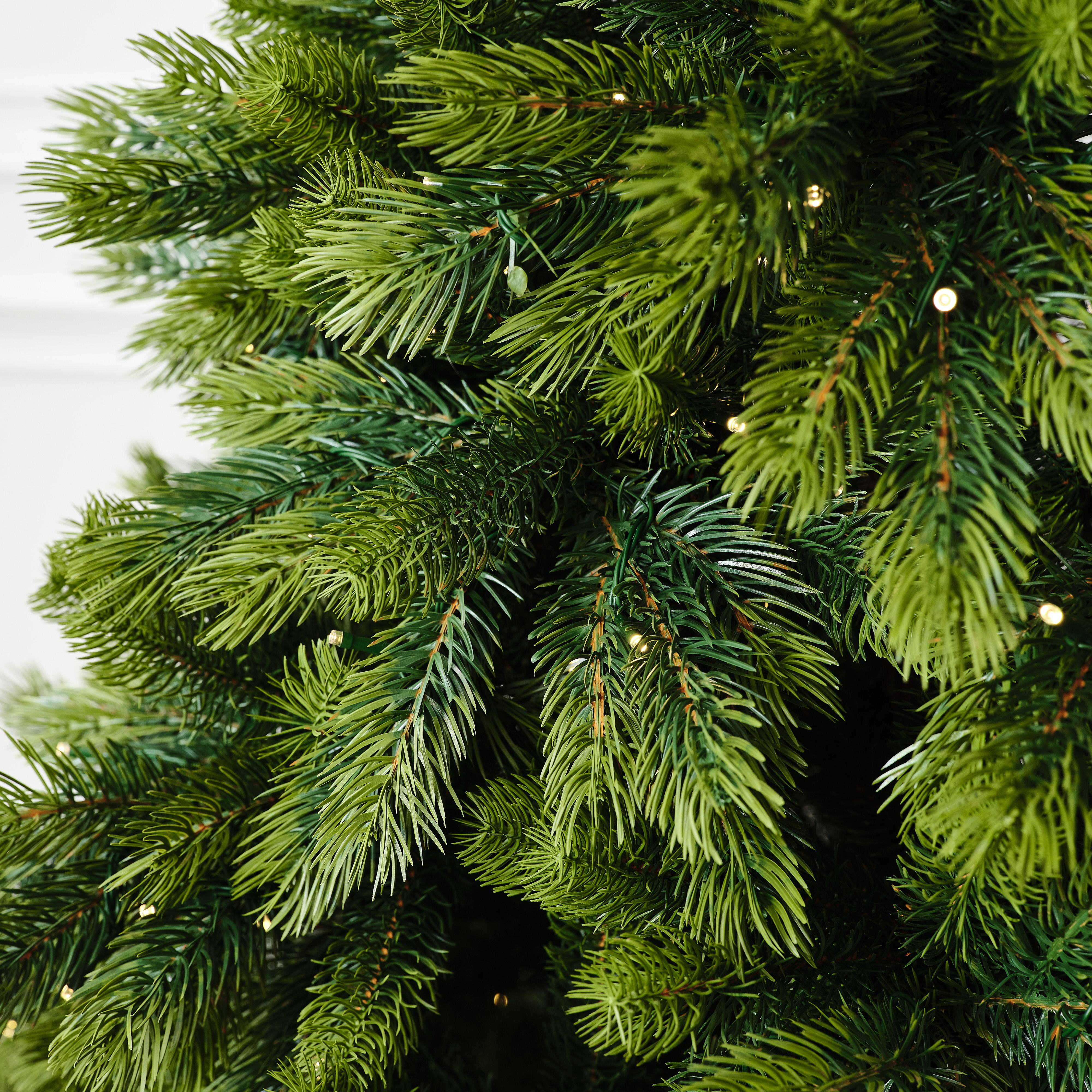 Елка искусственная BINOSHE La Manche LED литая с подсветкой 240 см - фото 8