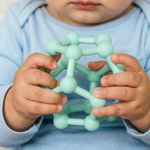 Игрушка Hape подвеска Шарик прорезыватель