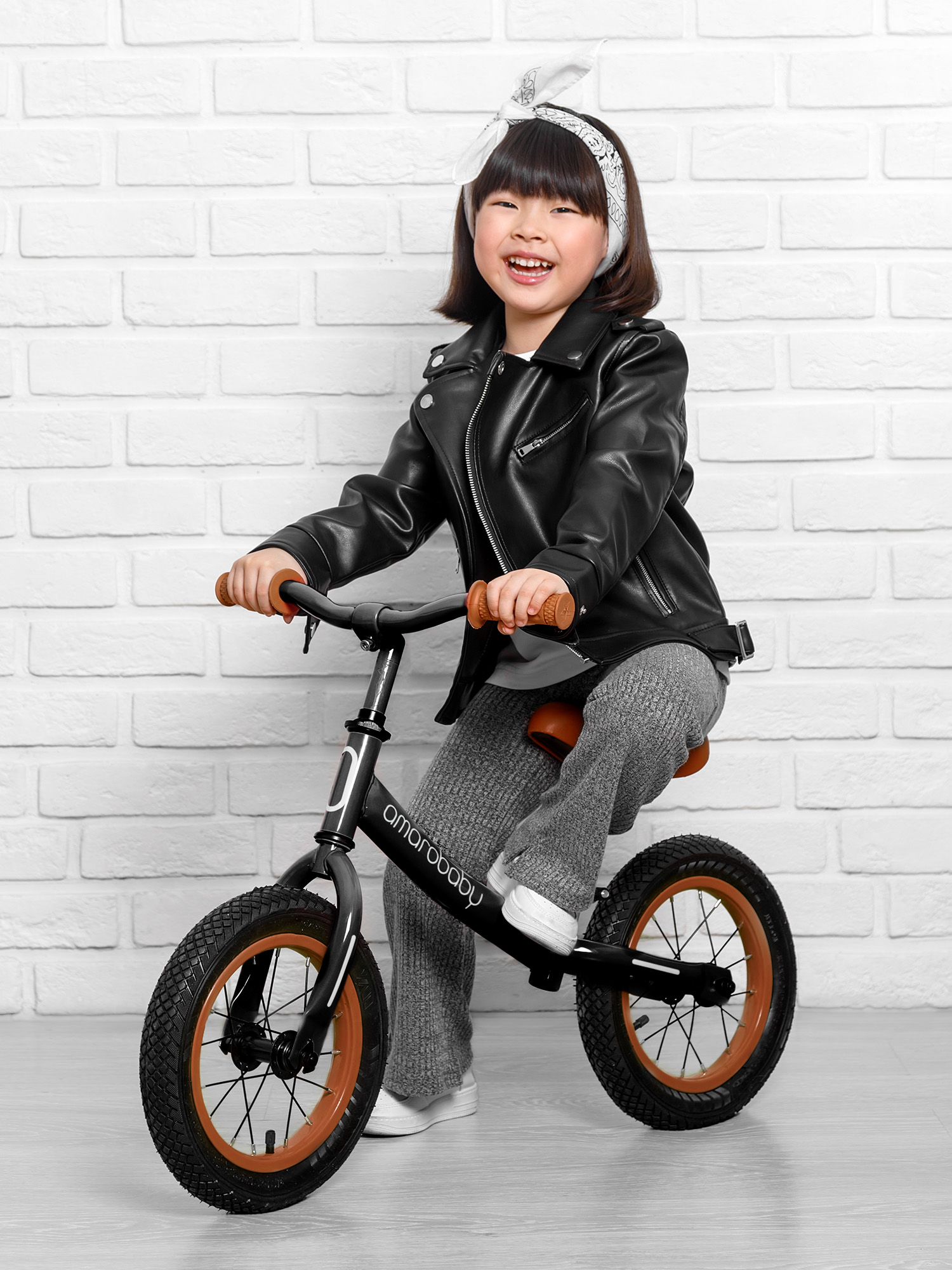 Двухколесный беговел Amarobaby 12 дюймов - фото 9