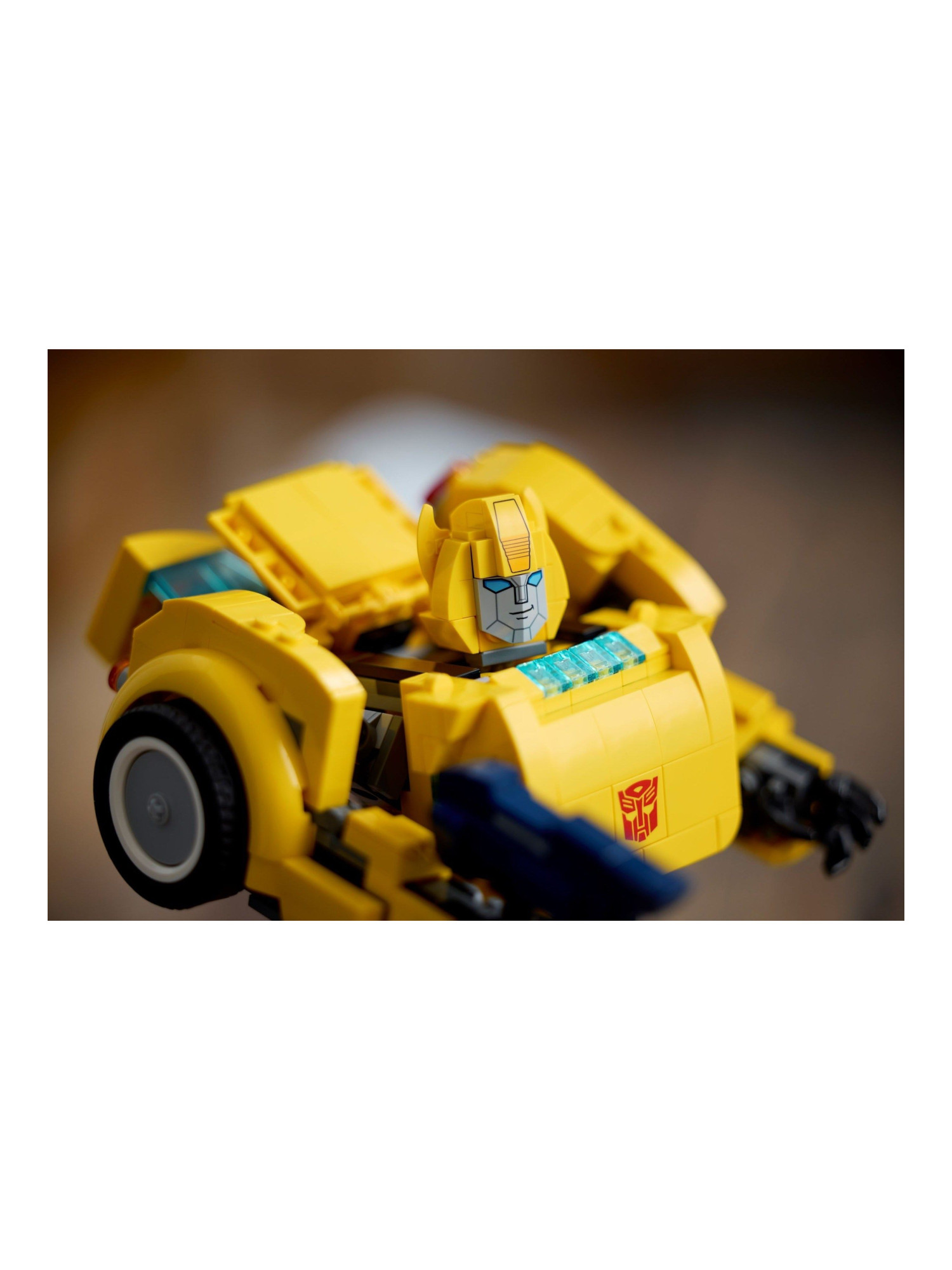 Конструктор LEGO Icons Робот Бамблби 950 дет. - фото 10