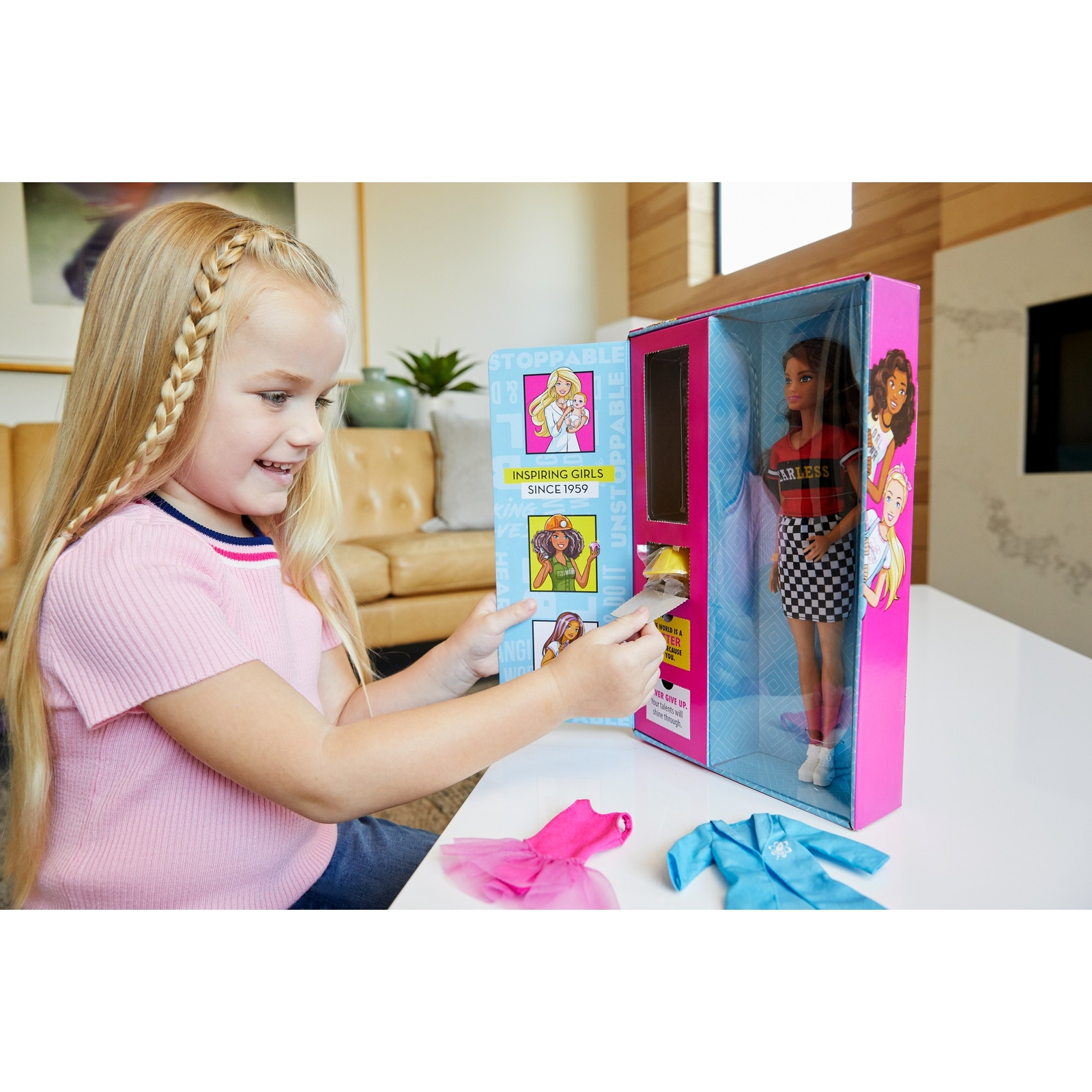 Кукла модельная Barbie GLH64 - фото 12
