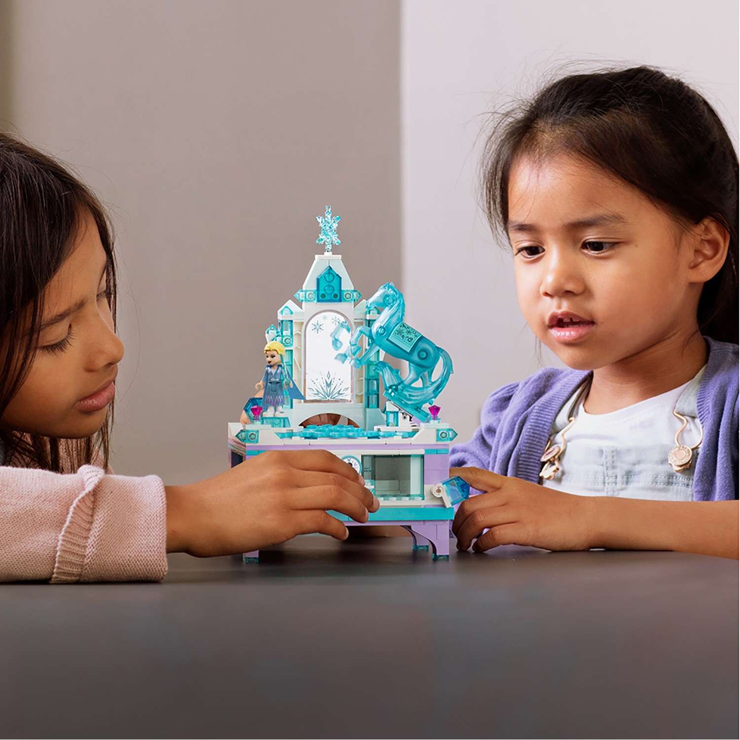 Конструктор LEGO Disney Princess Шкатулка Эльзы блочный - фото 9