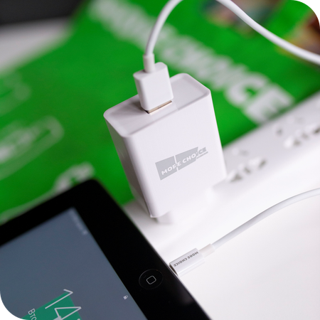 Сетевое зарядное устройство More Choice NC52QCm