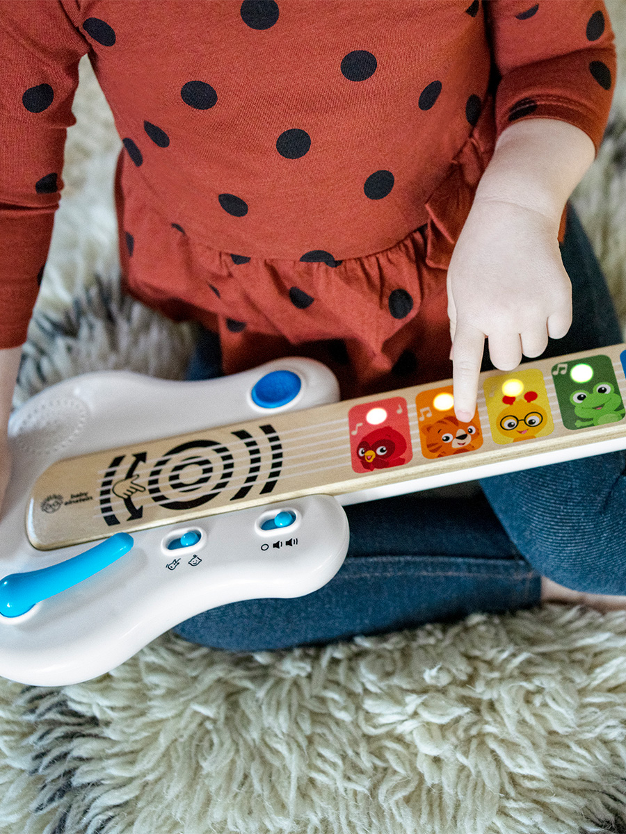 Игрушка музыкальная Hape гитара - фото 6