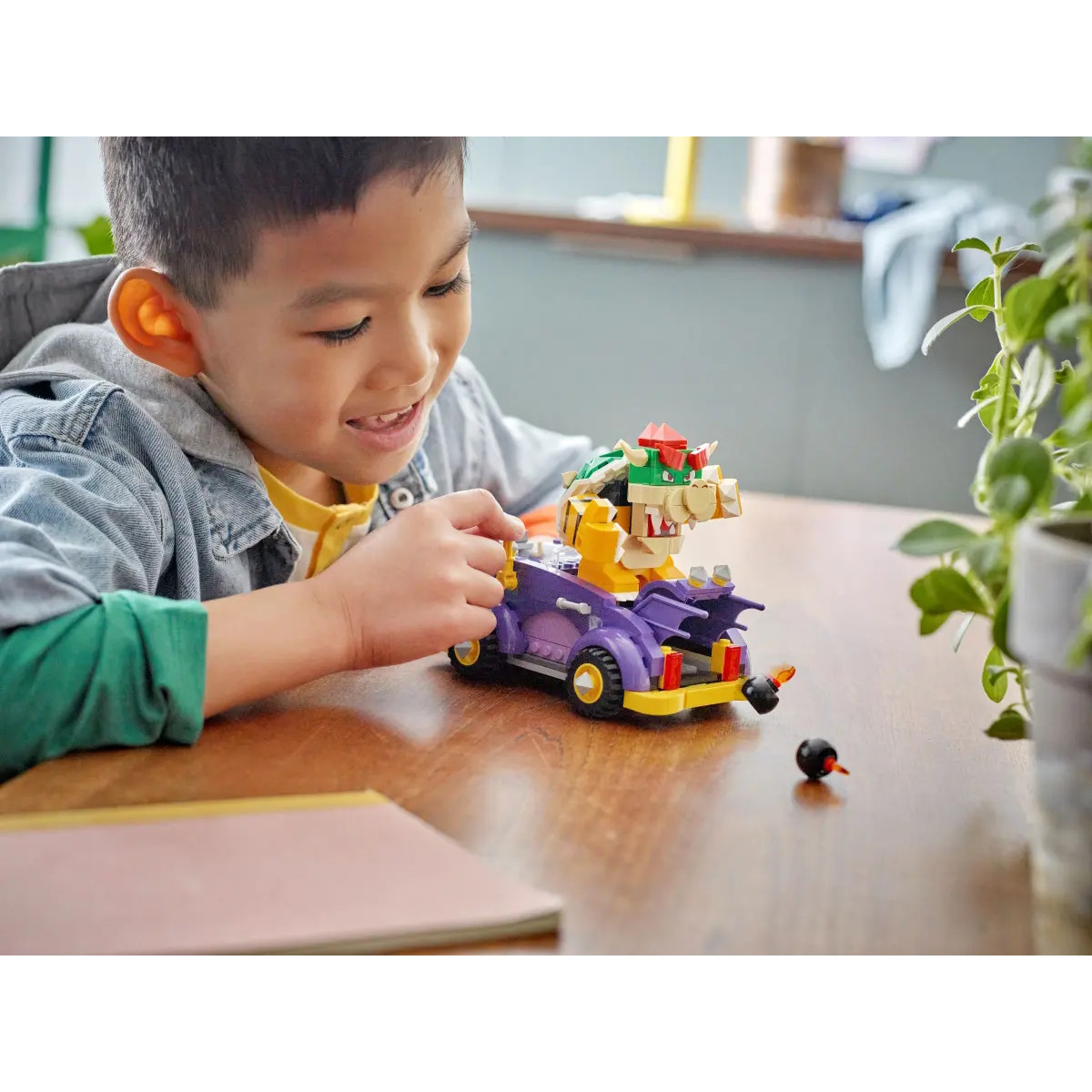 Конструктор LEGO Super Mario Bowsers Muscle Car 458 дет. - фото 7