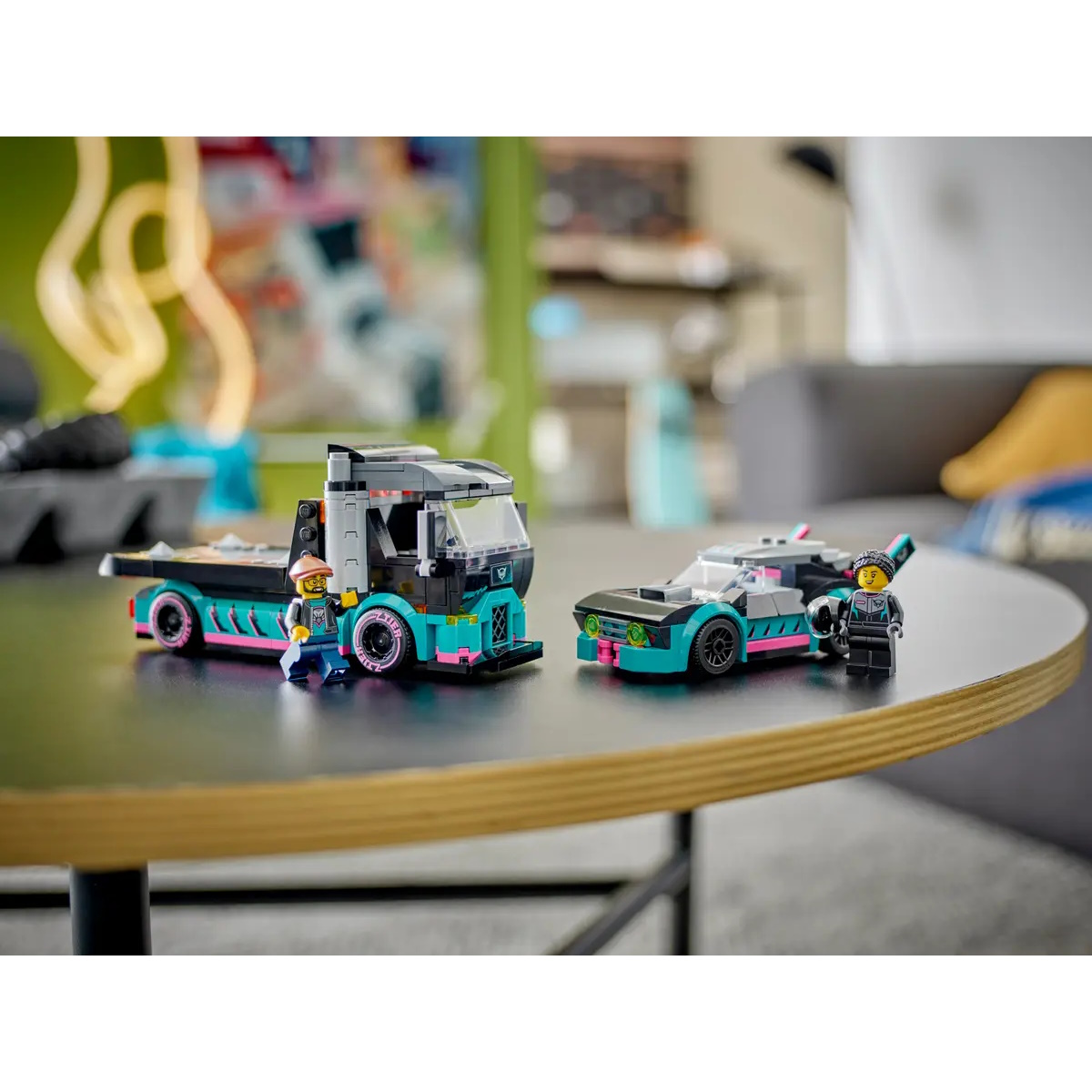 Конструктор LEGO City Race Car and Car Carrier Truck 328 дет. - фото 11