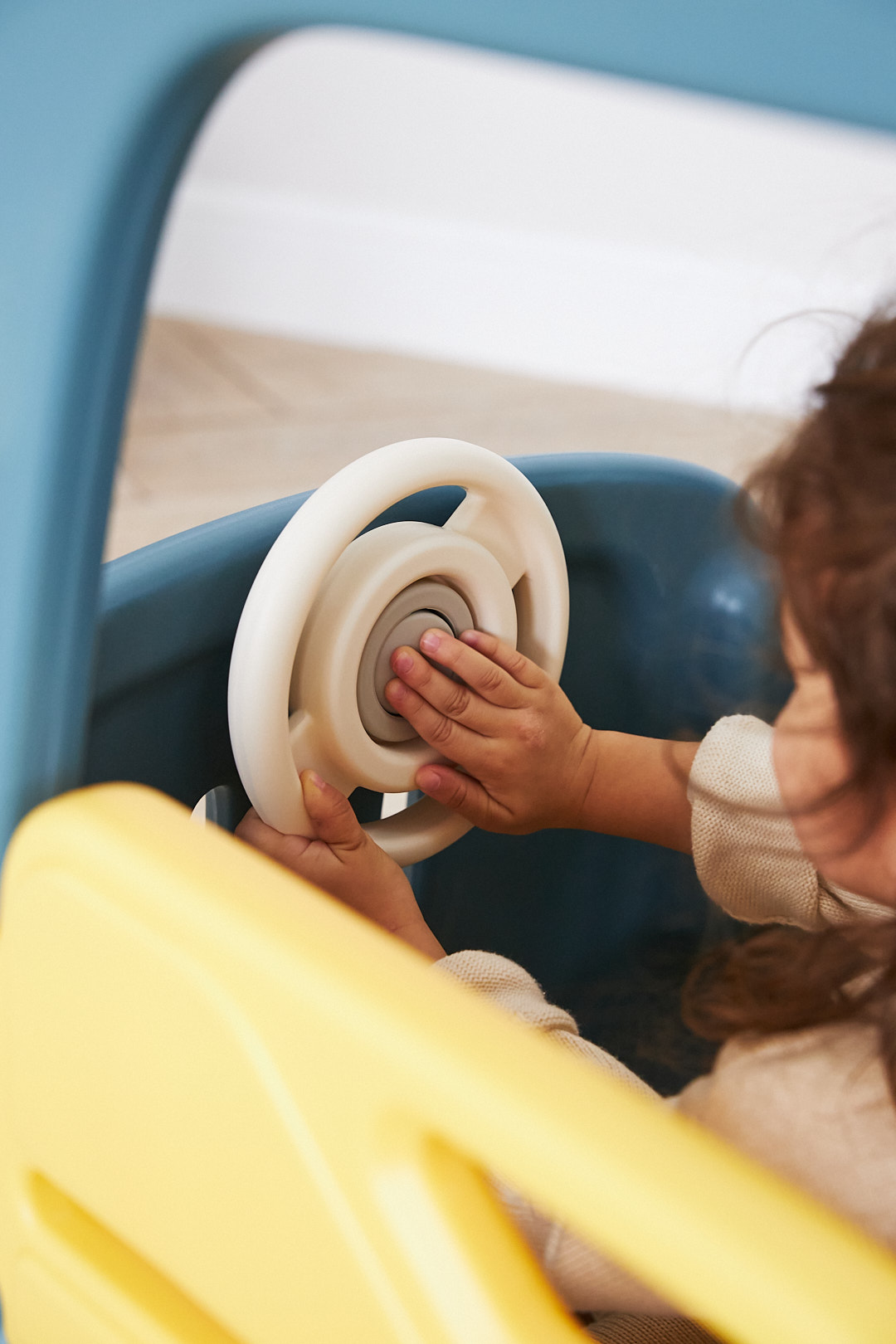 Игровой комплекс UNIX Kids Bus yellow с горкой и баскетбольным кольцом - фото 18