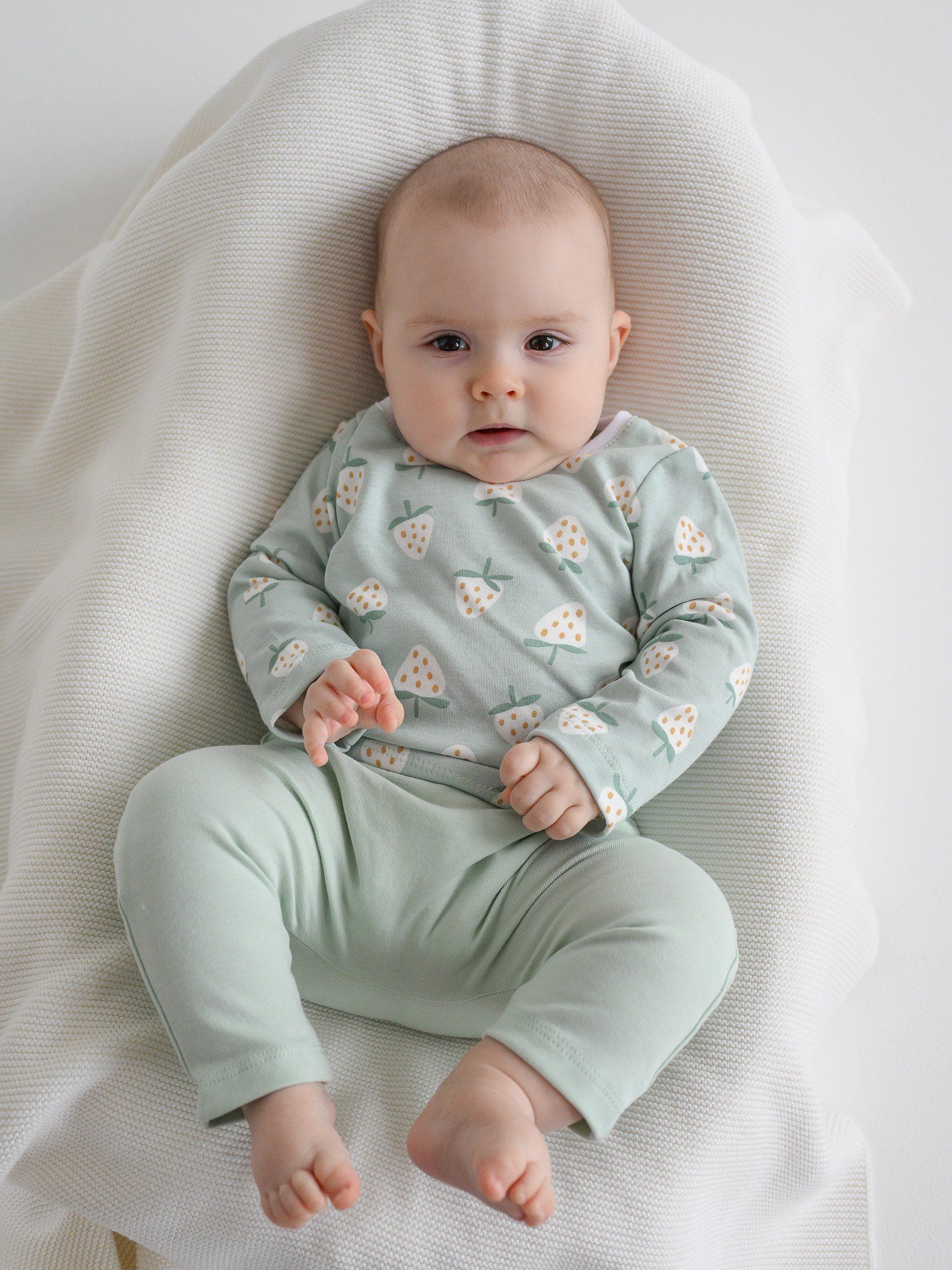 Изображение товара Набор для малышей LEVA 92 - комплект из кофты и леггинсов, яркий дизайн