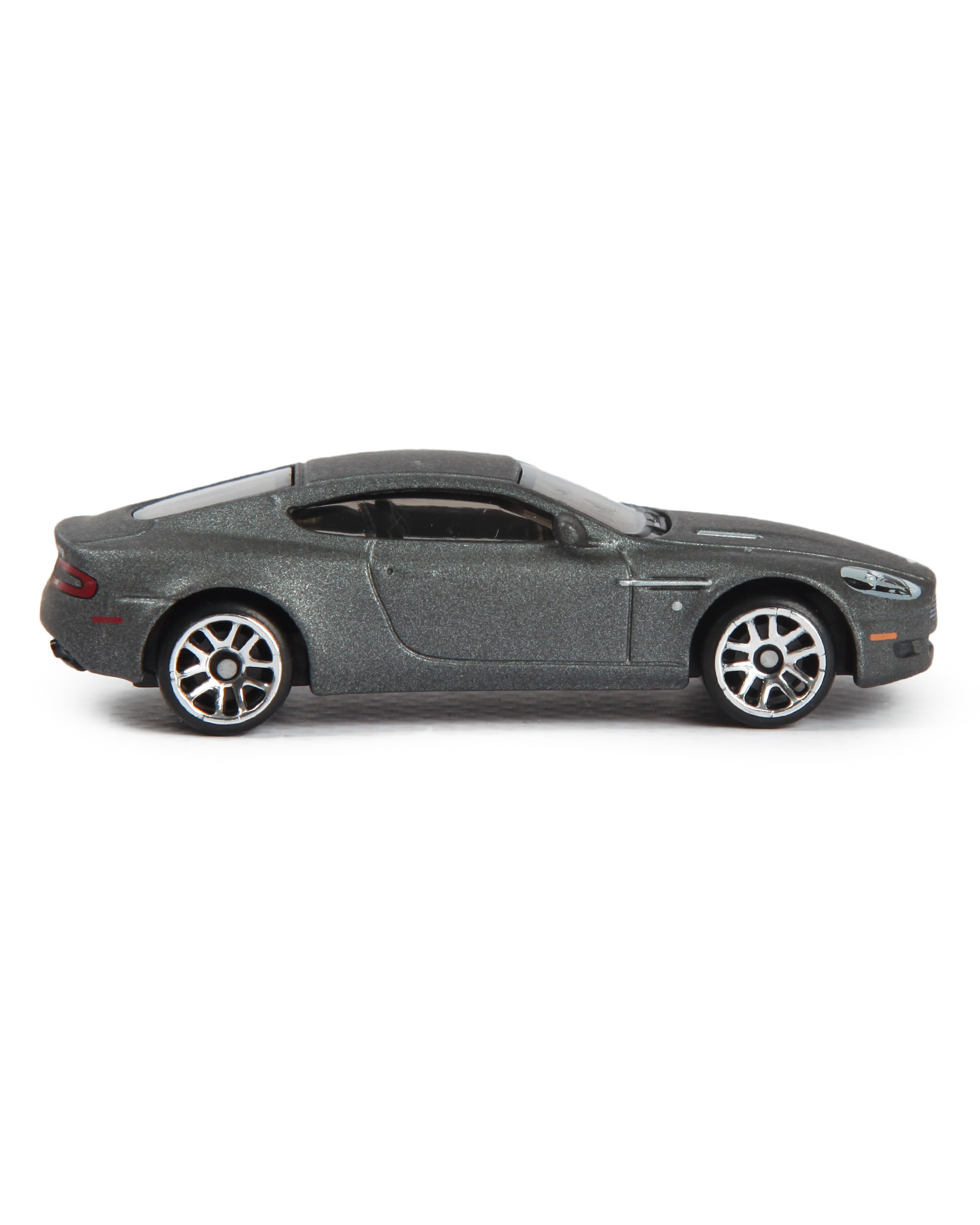 Автомобиль Hot Wheels Aston Martin DB9 Fast and Furious 1:64 HNR88/JBY35 - фото 2