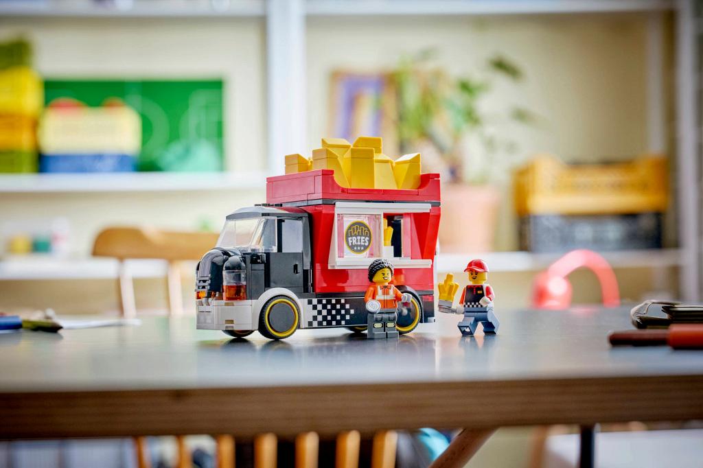 Конструктор LEGO City 60488 216 дет. - фото 6