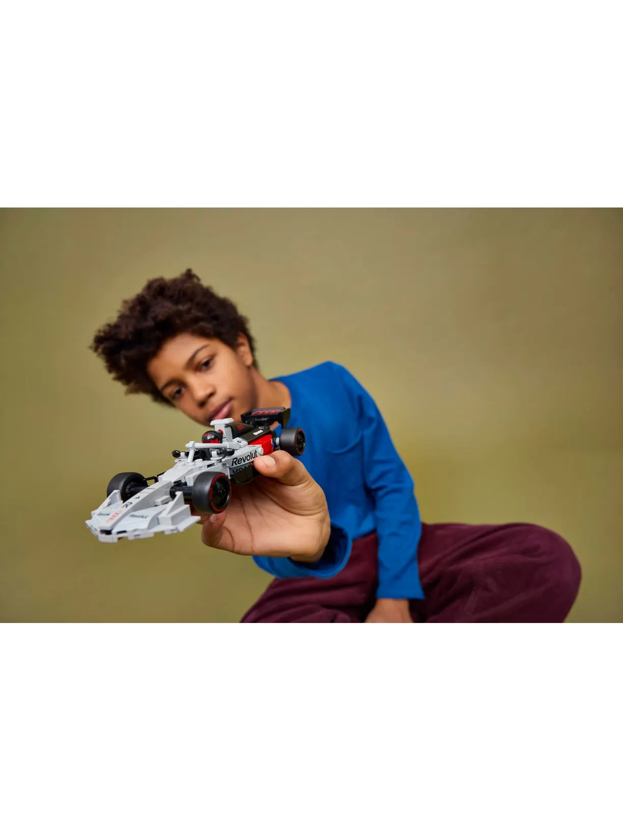 Конструктор LEGO Speed Champions Audi Revolut F1 216 дет. - фото 8