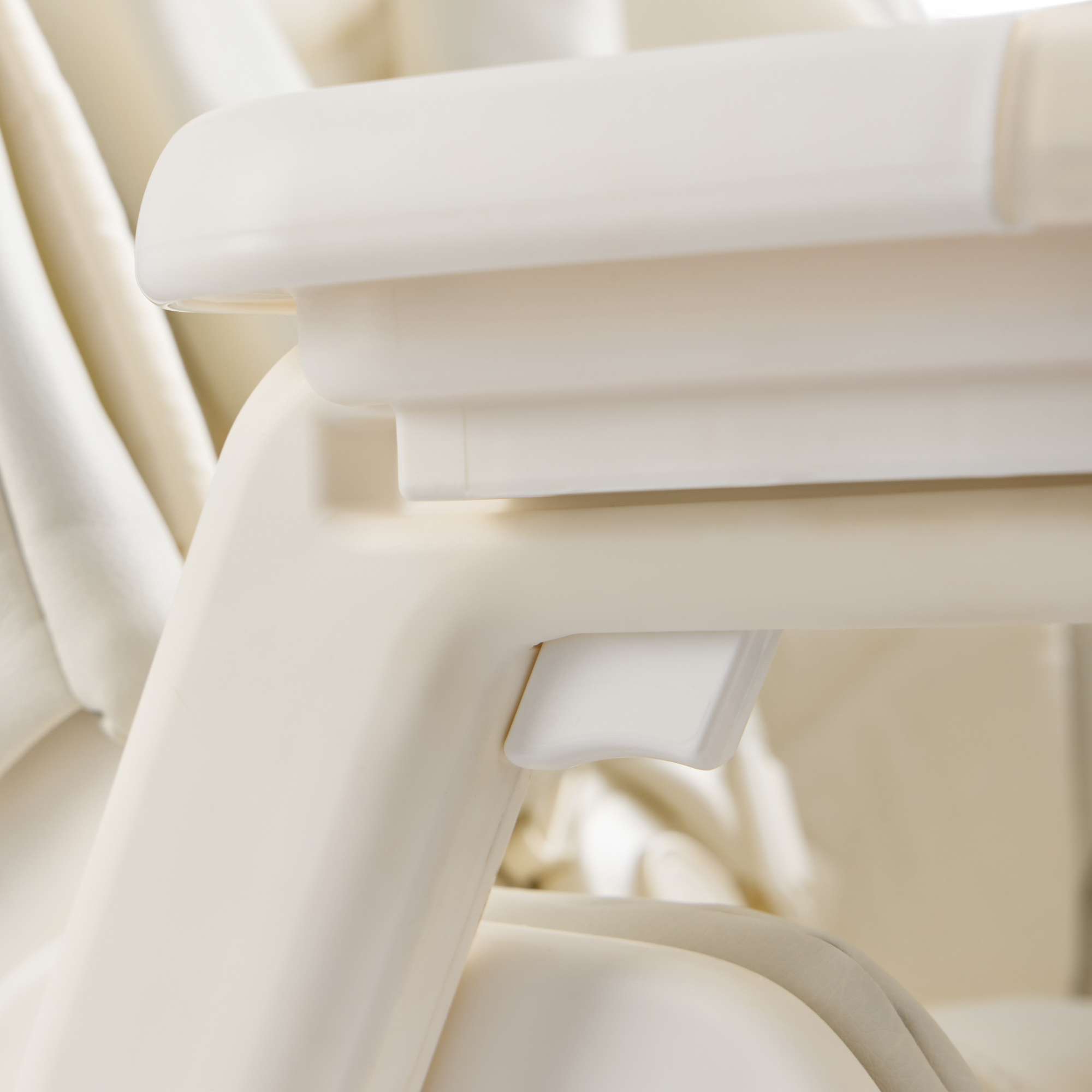 Стульчик для кормления Happy Baby ROMEO белый - фото 21