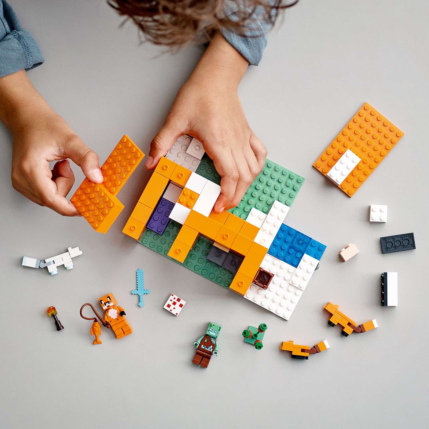 Конструктор LEGO Minecraft Лисья хижина 193 дет. - фото 9