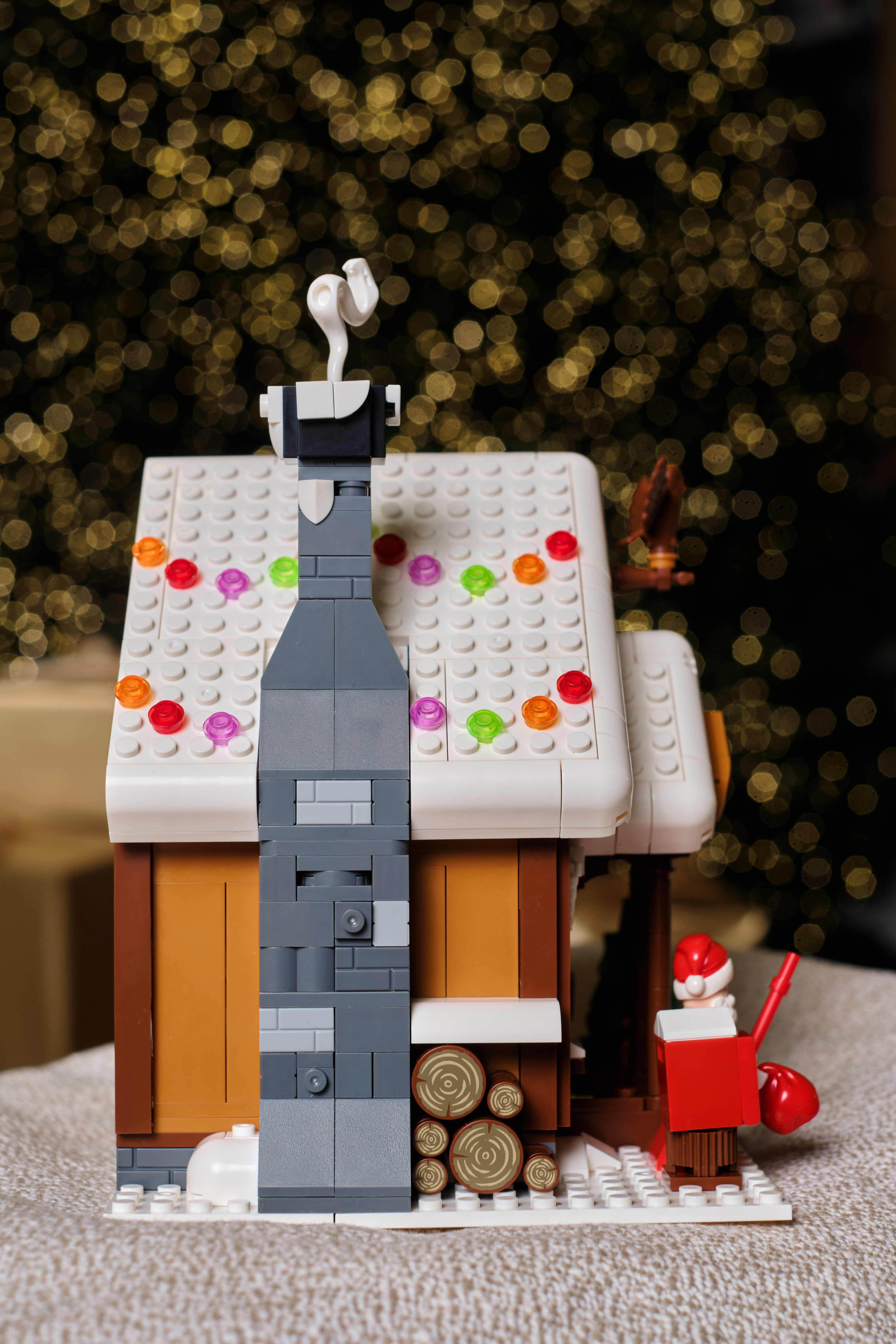 Конструктор brick labs Дом Деда Мороза 922 дет. - фото 12