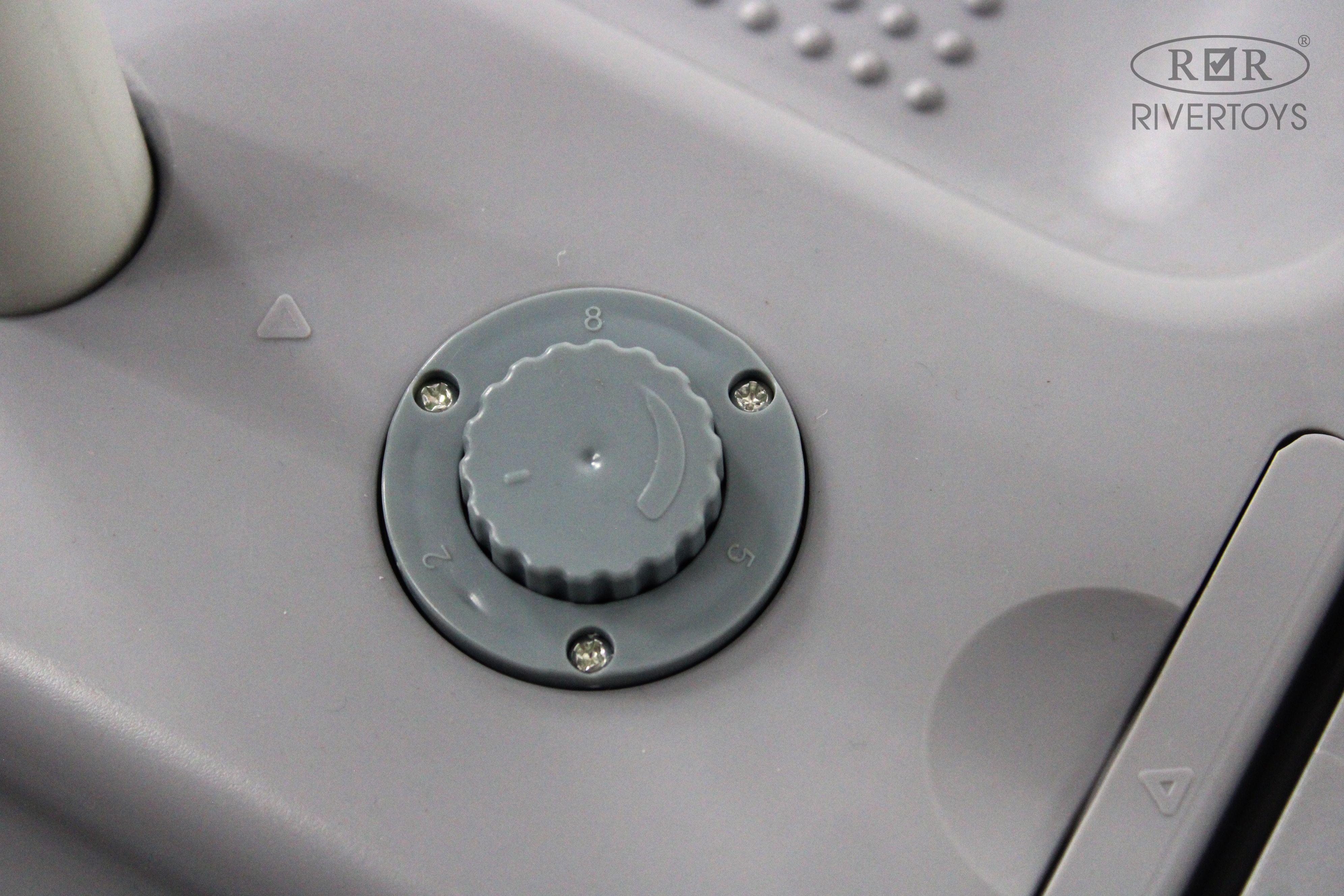 Электромобиль RIVERTOYS Y-01 GREY - фото 14