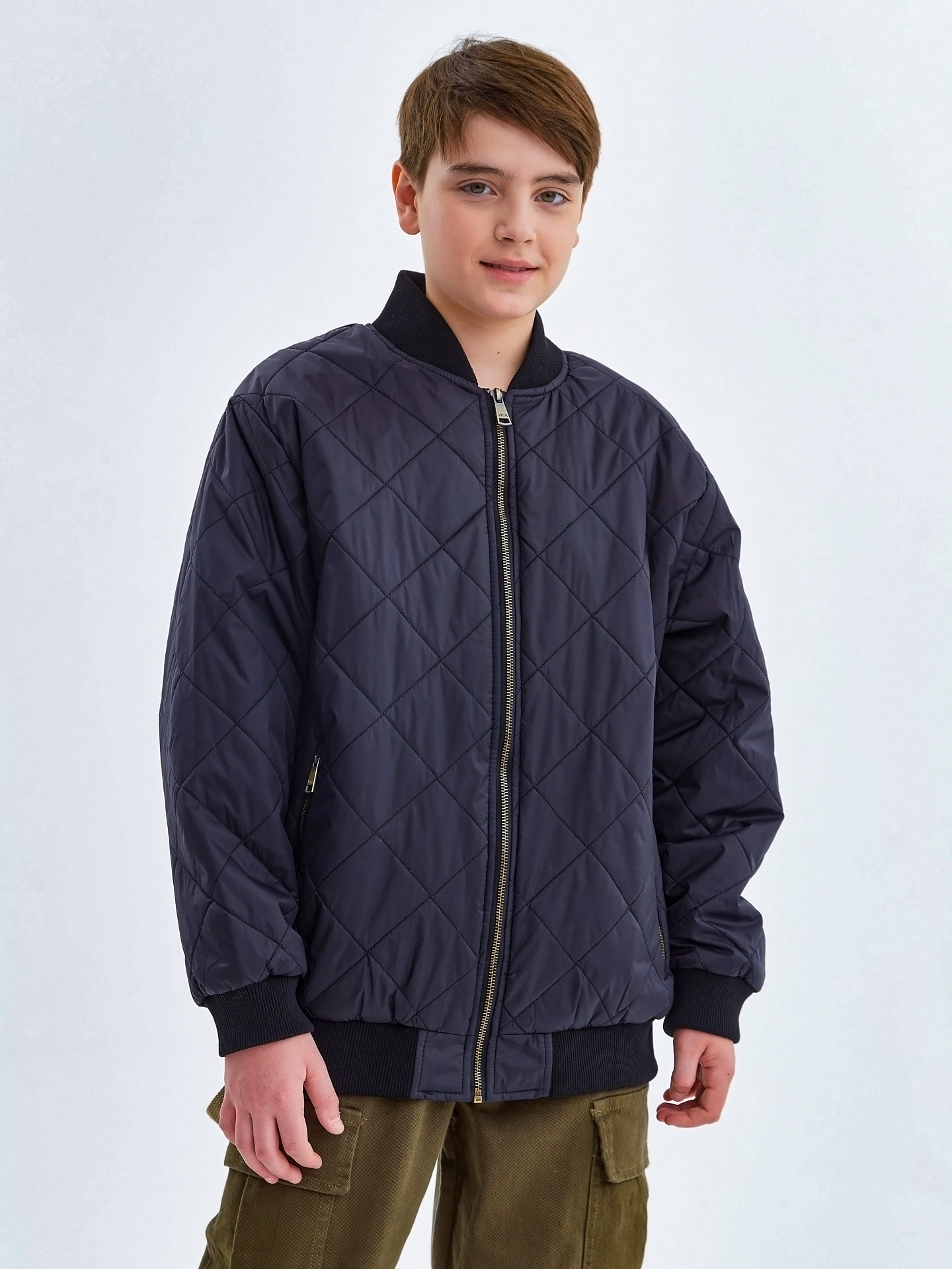 Изображение товара Стеганая легкая утепленная куртка для мальчика WBR 164