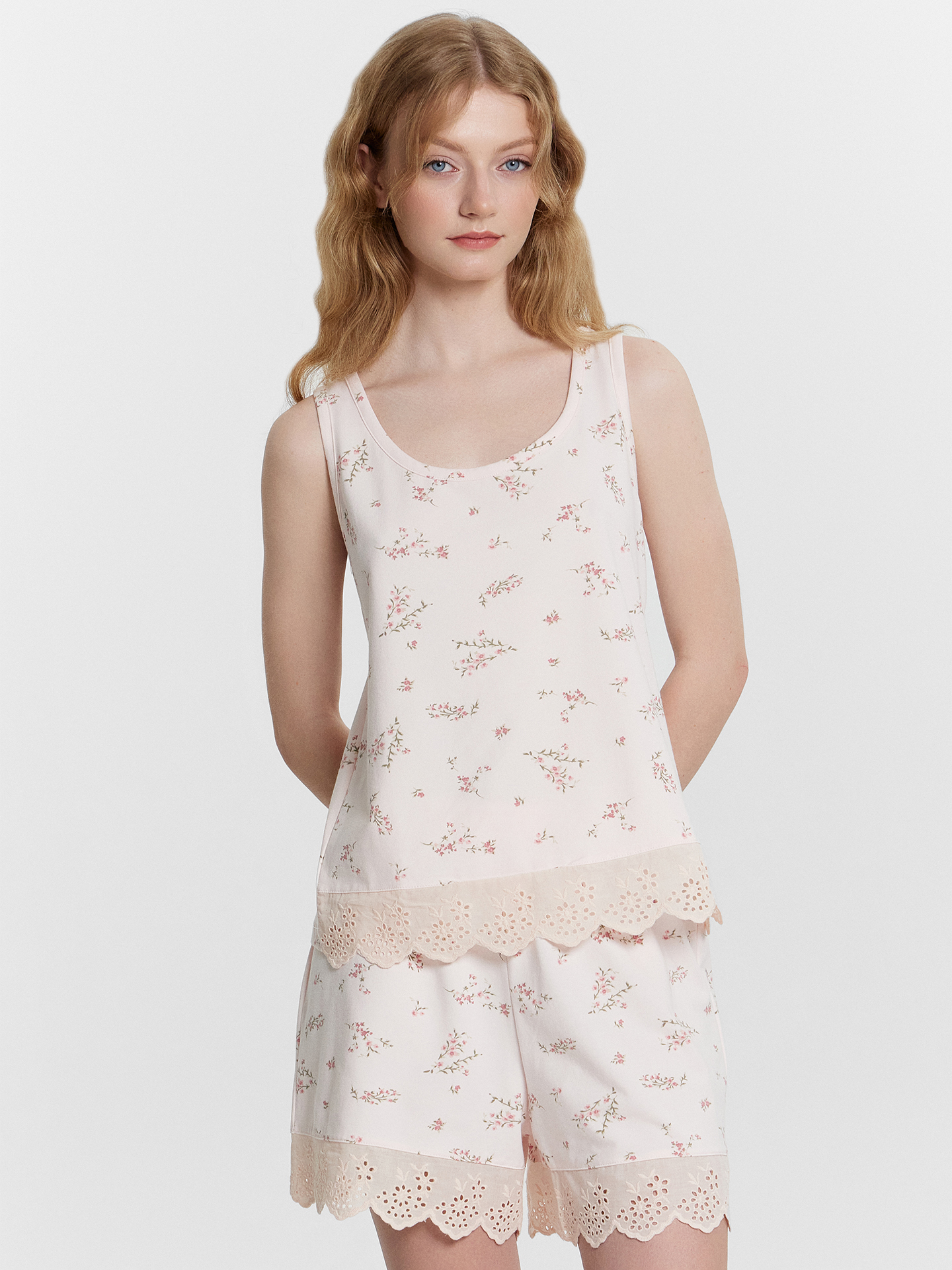 Изображение товара Пижама Mark Formelle для женщин с шортами и майкой