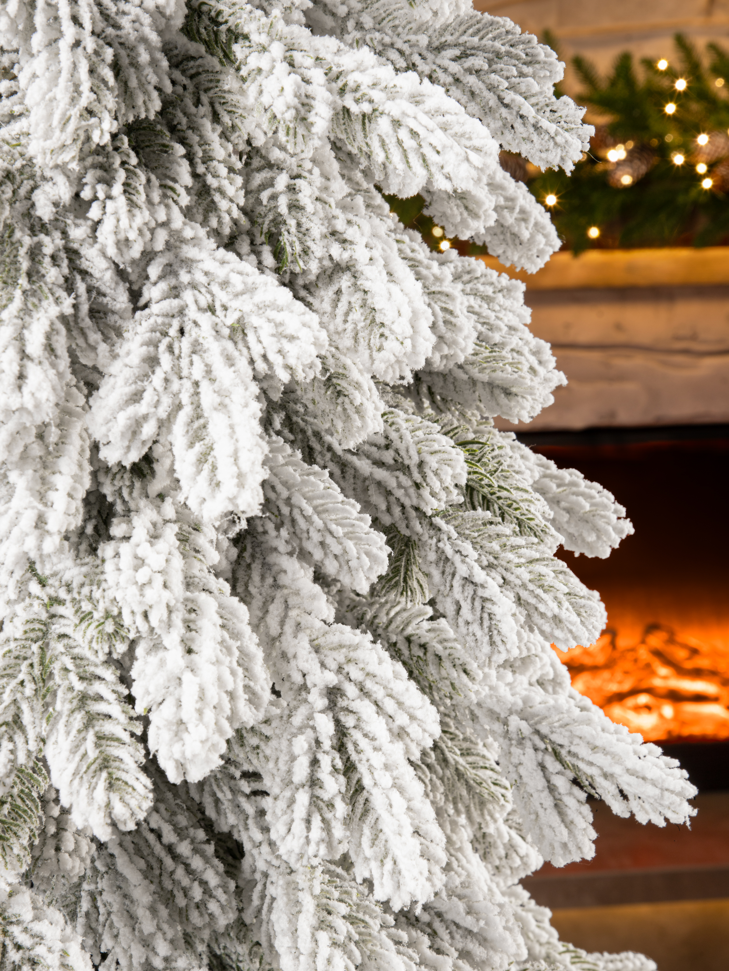 Ель Белоснежка Поезд Ёлок литая заснеженная с гирляндой на высокой ножке 180см. - фото 3