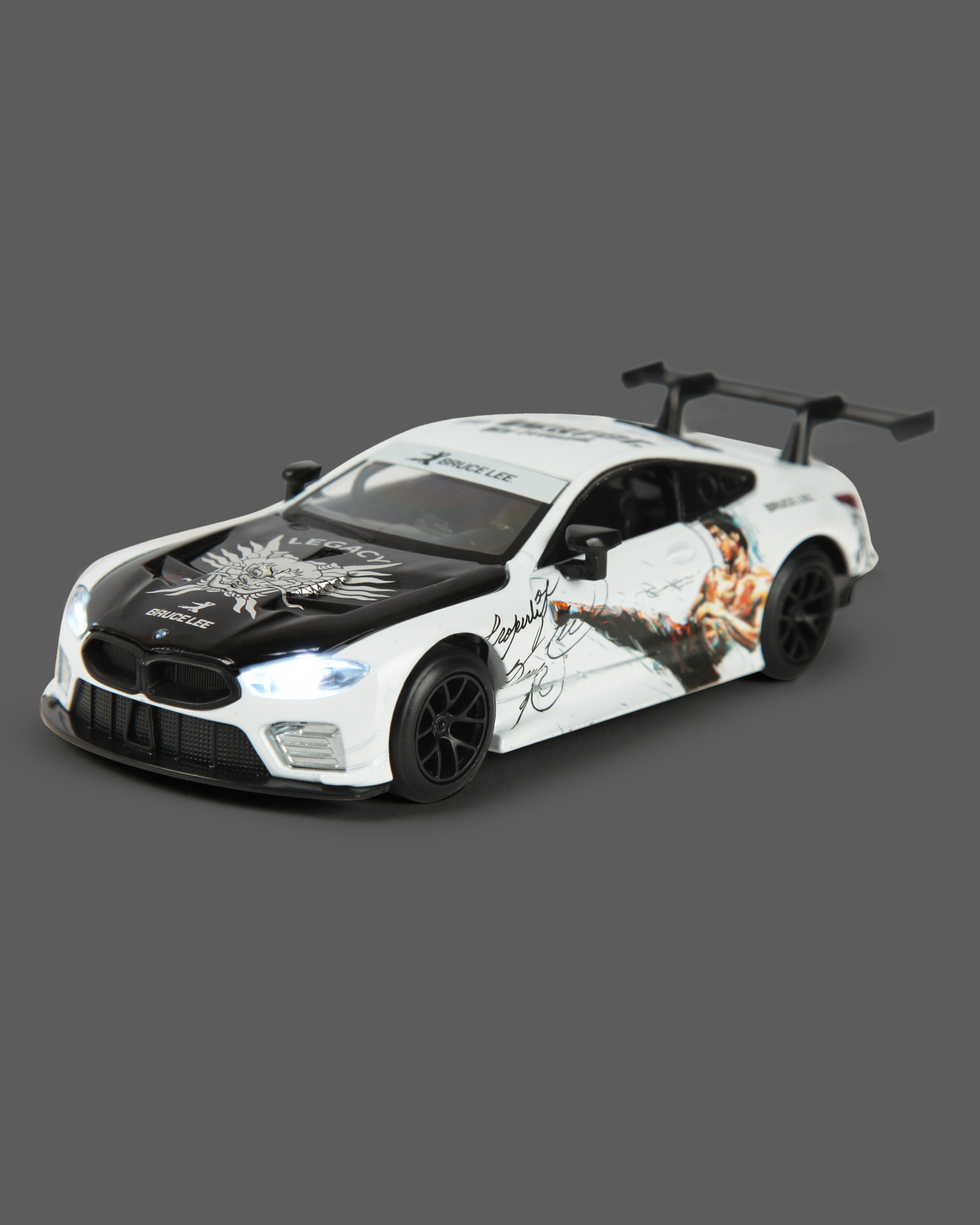 Автомобиль Mobicaro BMW M8 GTE 1:32 664996(F) - фото 2