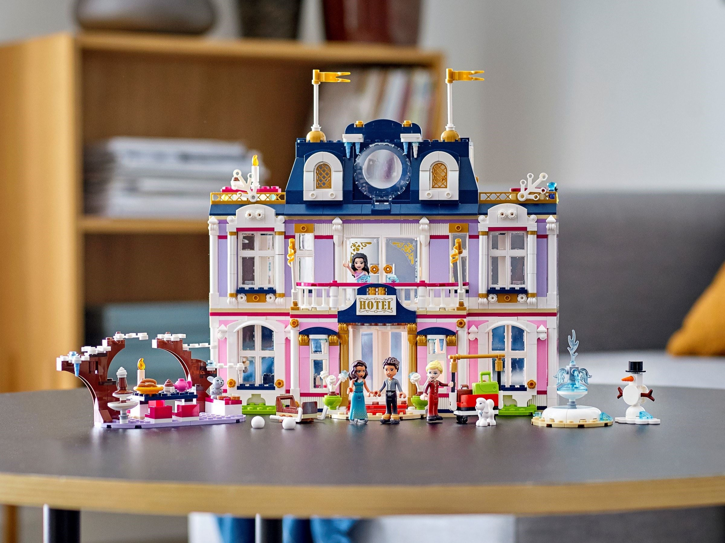 Конструктор LEGO Friends 41684 1308 дет. - фото 17