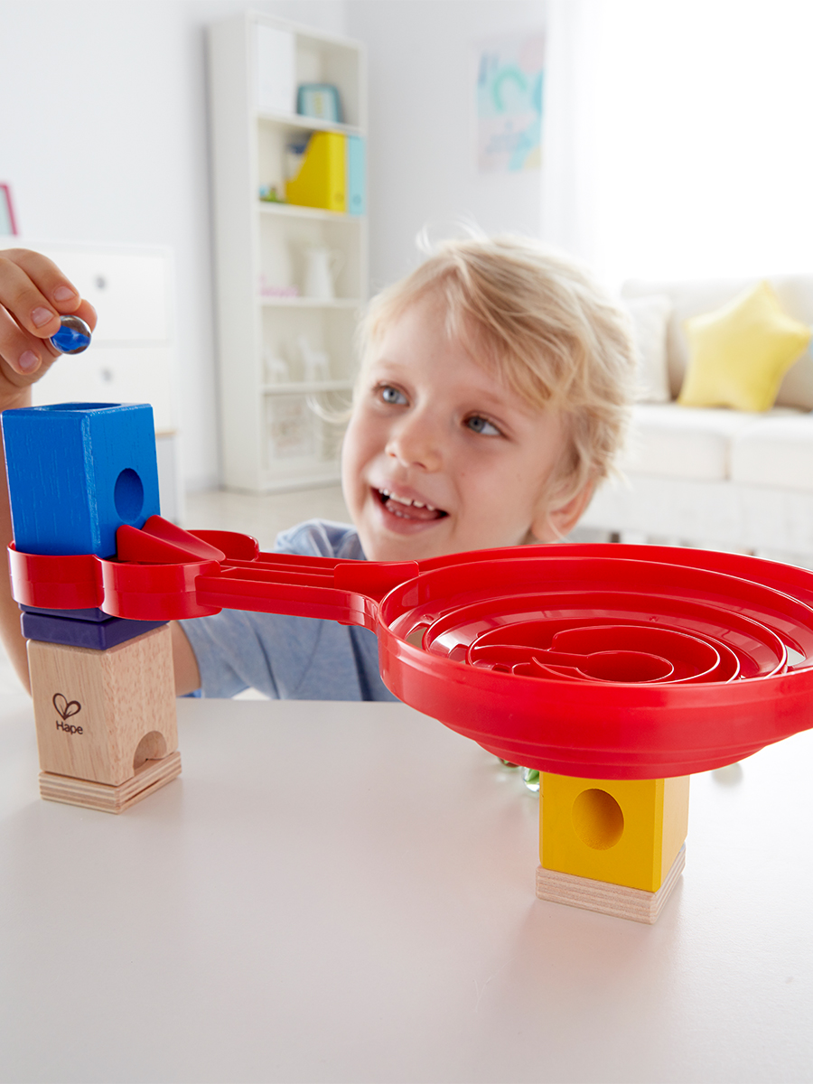 Конструктор Hape Гонки Спираль деревянный 18 дет. - фото 1