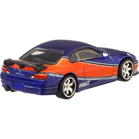 Автомобиль Hot Wheels Nissan 1:64