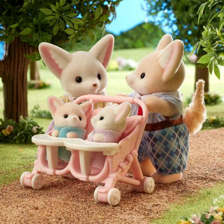 Игровой набор Sylvanian Families Семья лисичек фенек