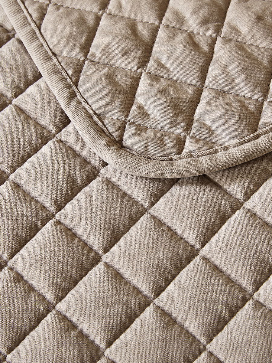 Покрывало Theodora вельвет капучино 240 x 220 см - фото 6