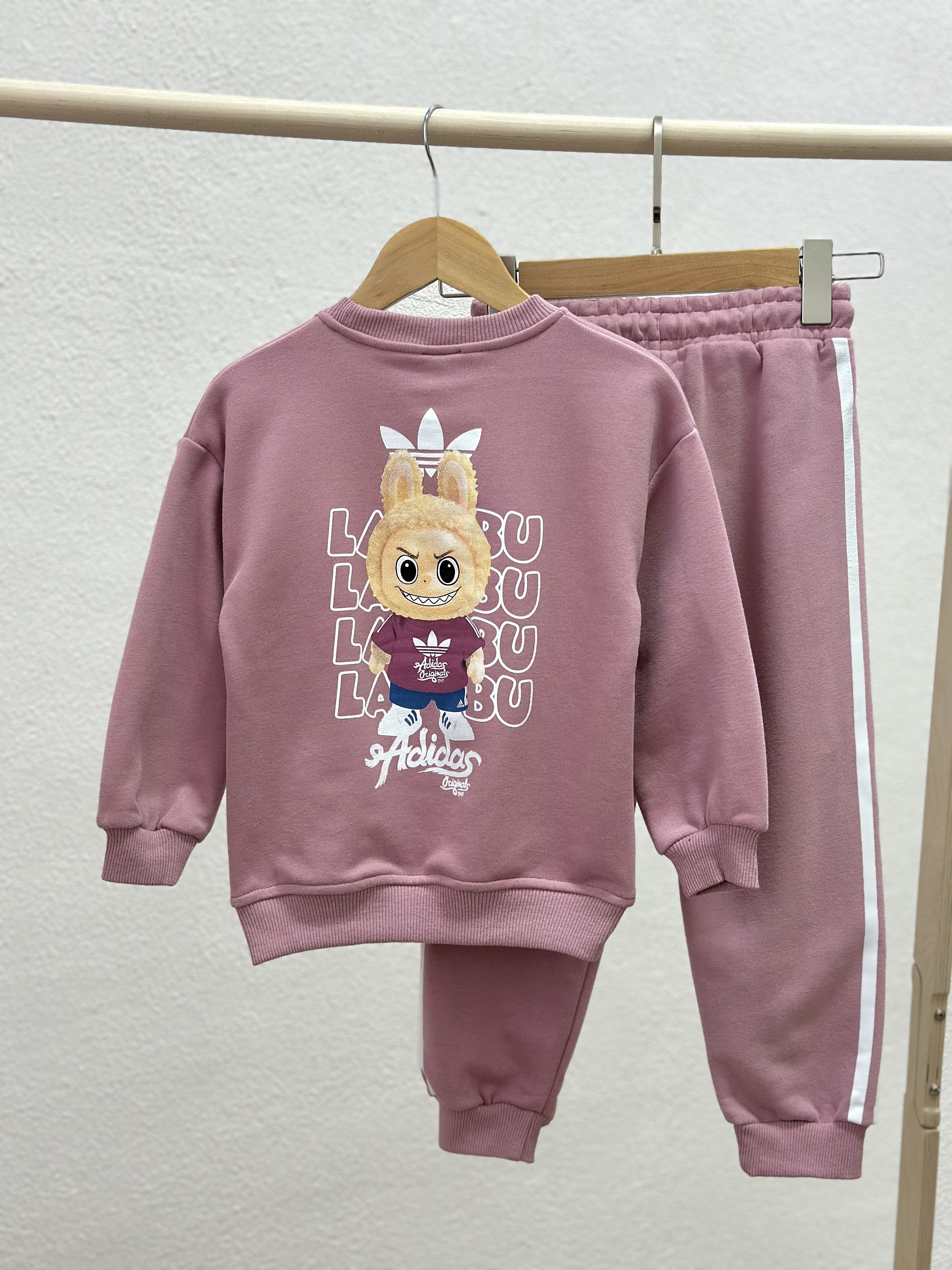 Костюм adidas адидас лабубу - фото 4