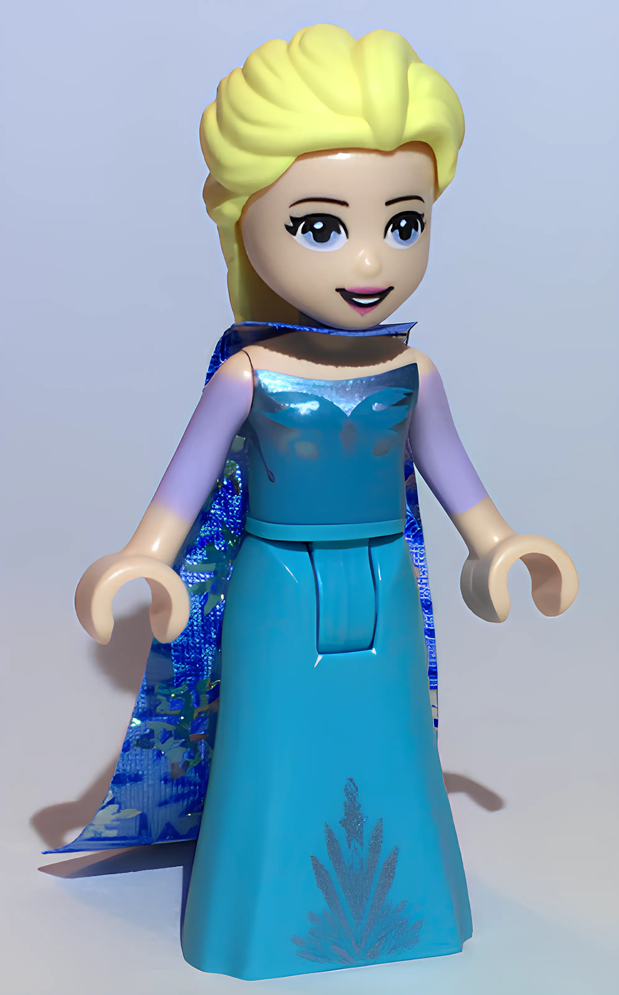 Фигурка LEGO Elsa Medium - фото 1