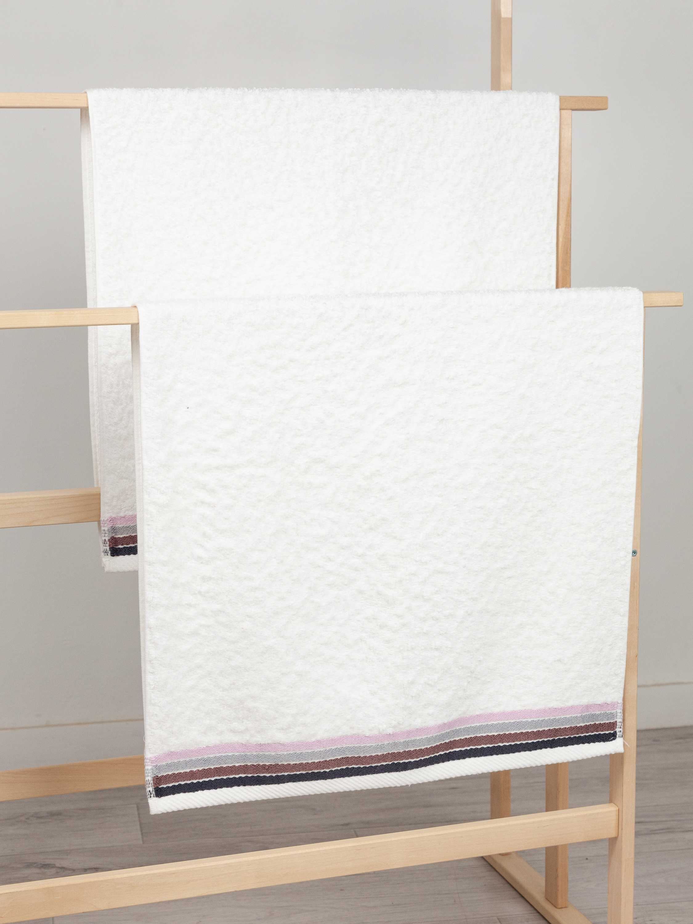 Изображение товара Комплект махровых полотенец Wellness Сейл 2 шт 50x100 см белые для дома и отдыха