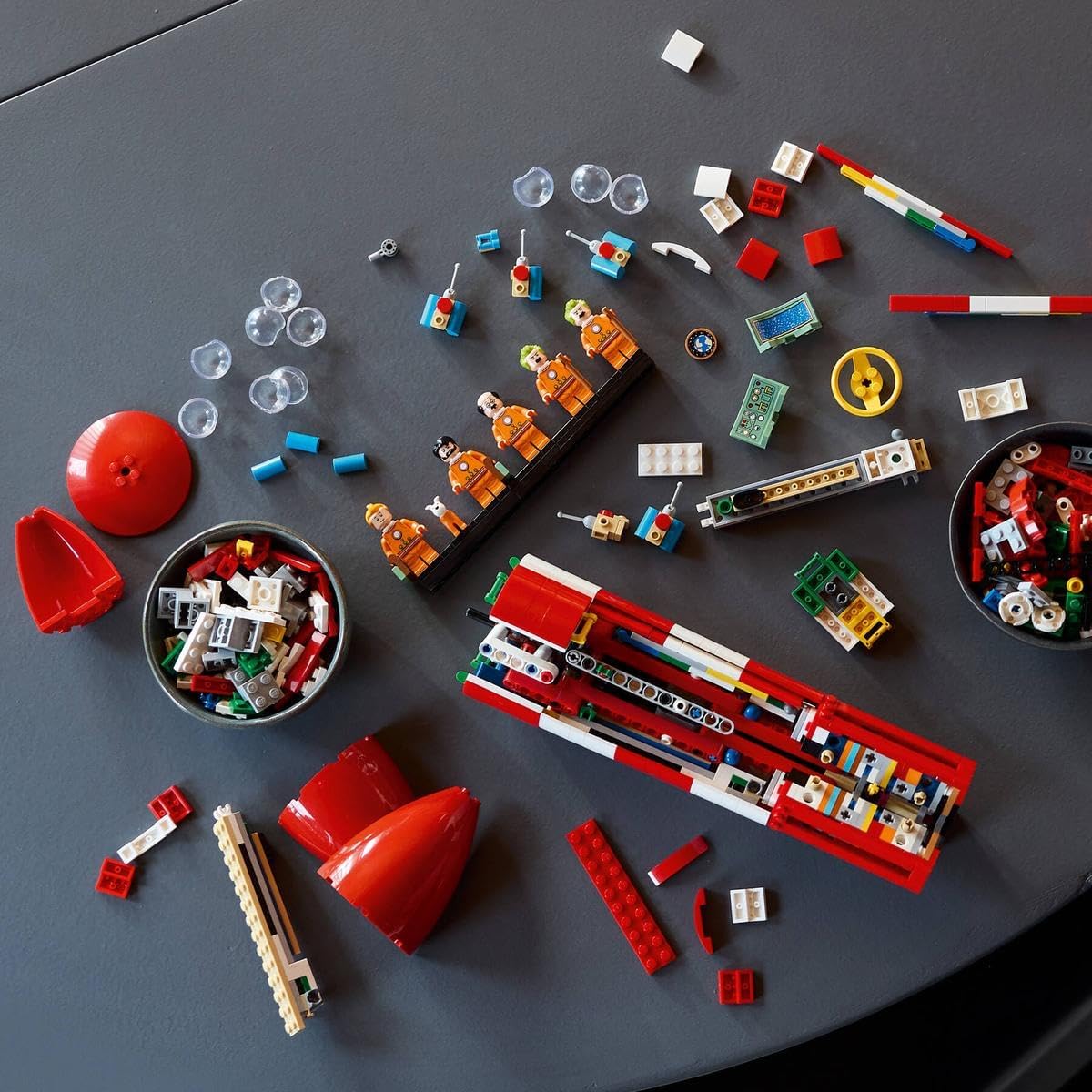 Конструктор LEGO Ideas Tintin's Moon Rocket 1283 дет. - фото 7