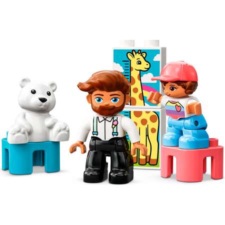 Конструктор LEGO DUPLO Town Поход к врачу блочный