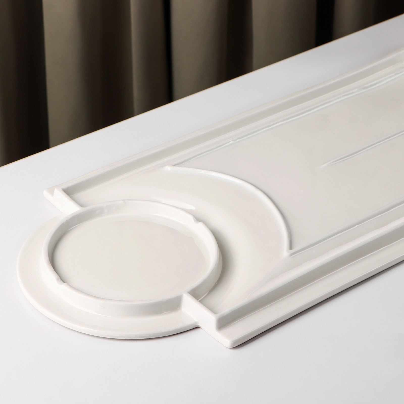 Блюдо керамическое с соусником Sima-Land «Классика» 42,5×20,5 см - фото 3