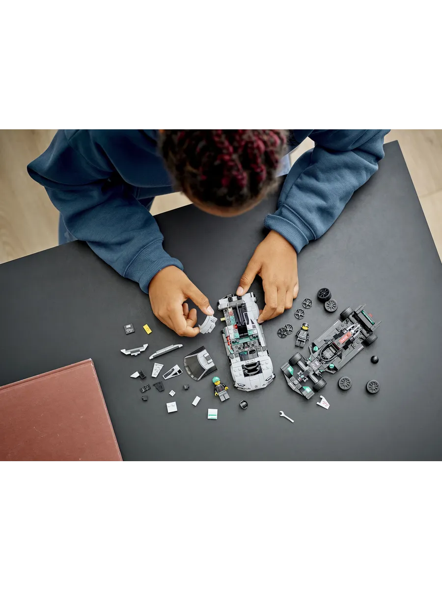 Конструктор LEGO Speed Champions 564 дет. - фото 14