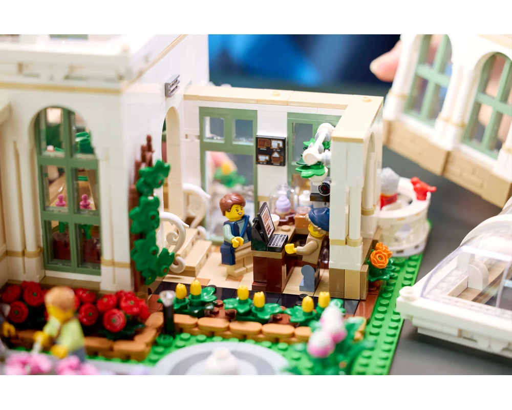 Конструктор LEGO Ideas 21353 3792 дет. - фото 11