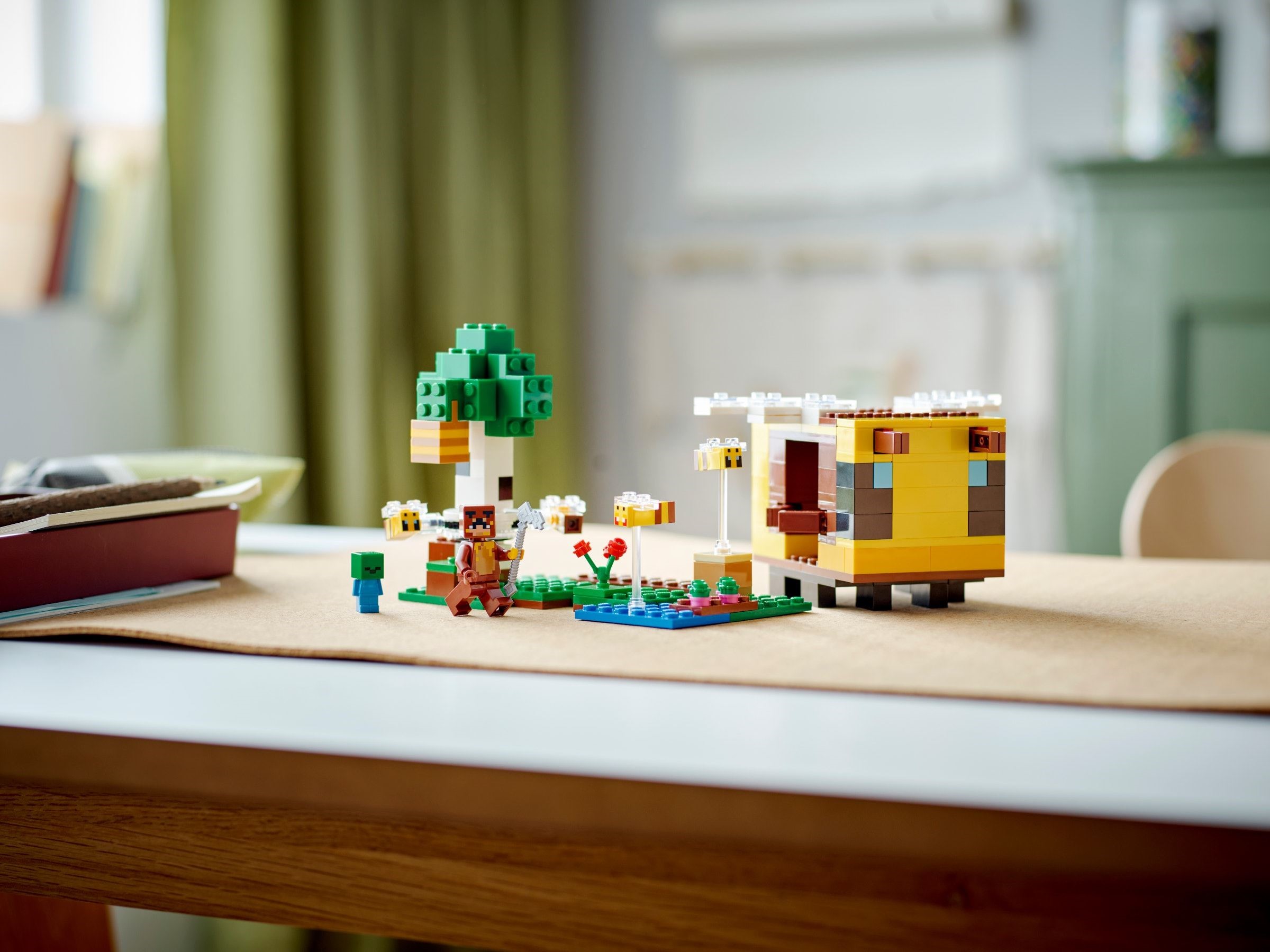 Конструктор LEGO Minecraft 21241 254 дет. - фото 2
