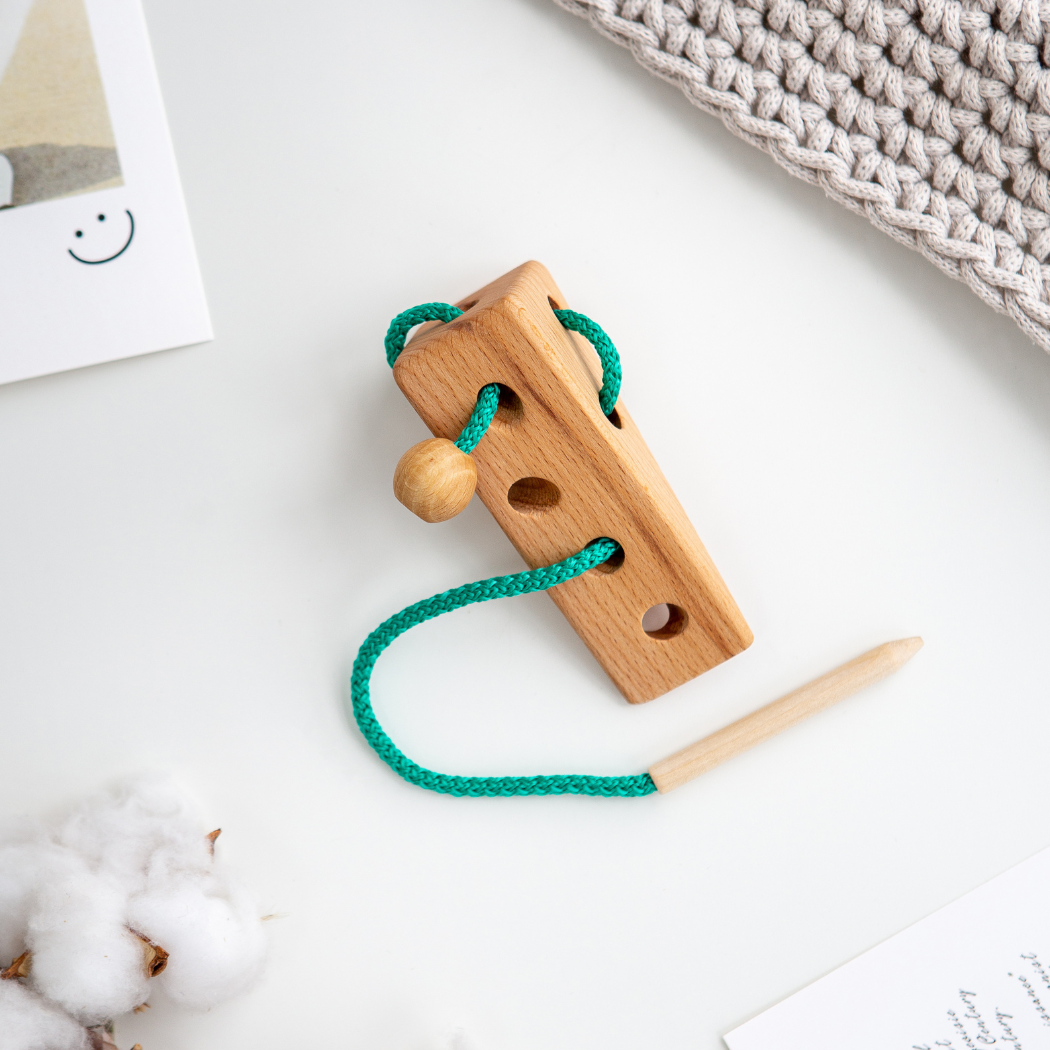 Игрушка Mag Wood шнуровка Дырявый сыр - фото 3