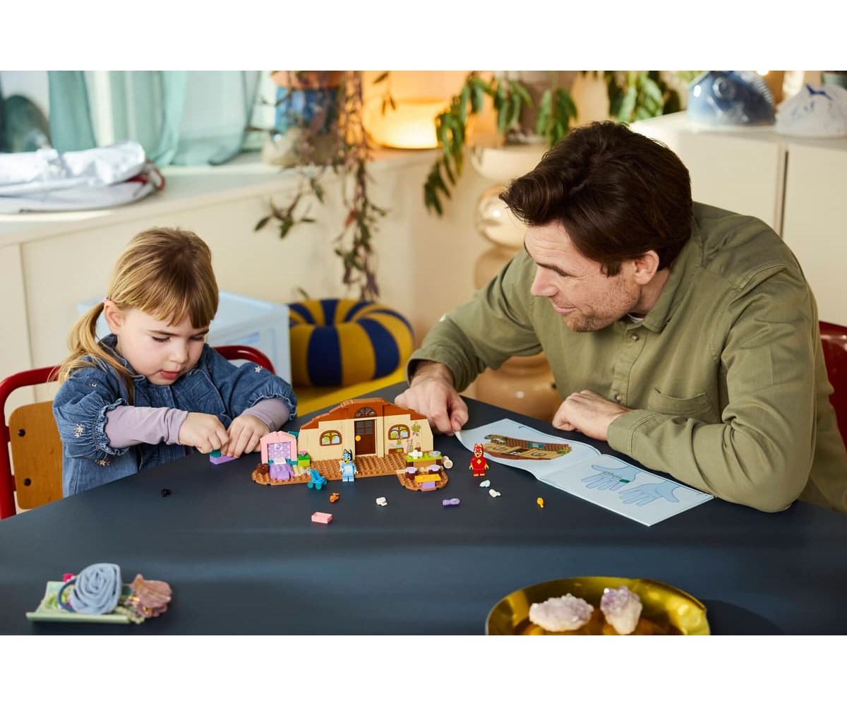 Конструктор LEGO DUPLO Школа с Расти и Блуи 106 дет. - фото 12