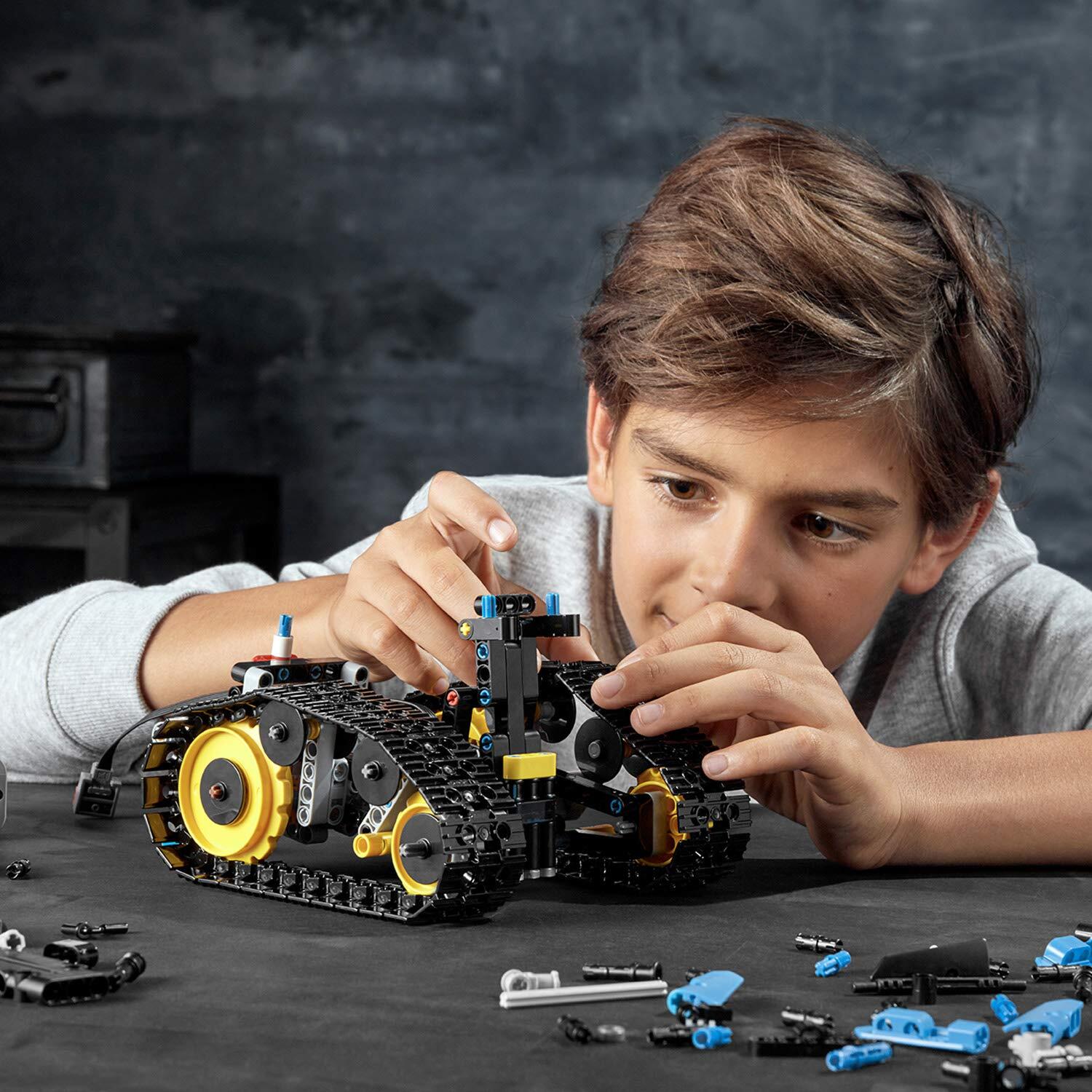 Конструктор LEGO Technic Скоростной вездеход с ДУ 324 дет. - фото 11