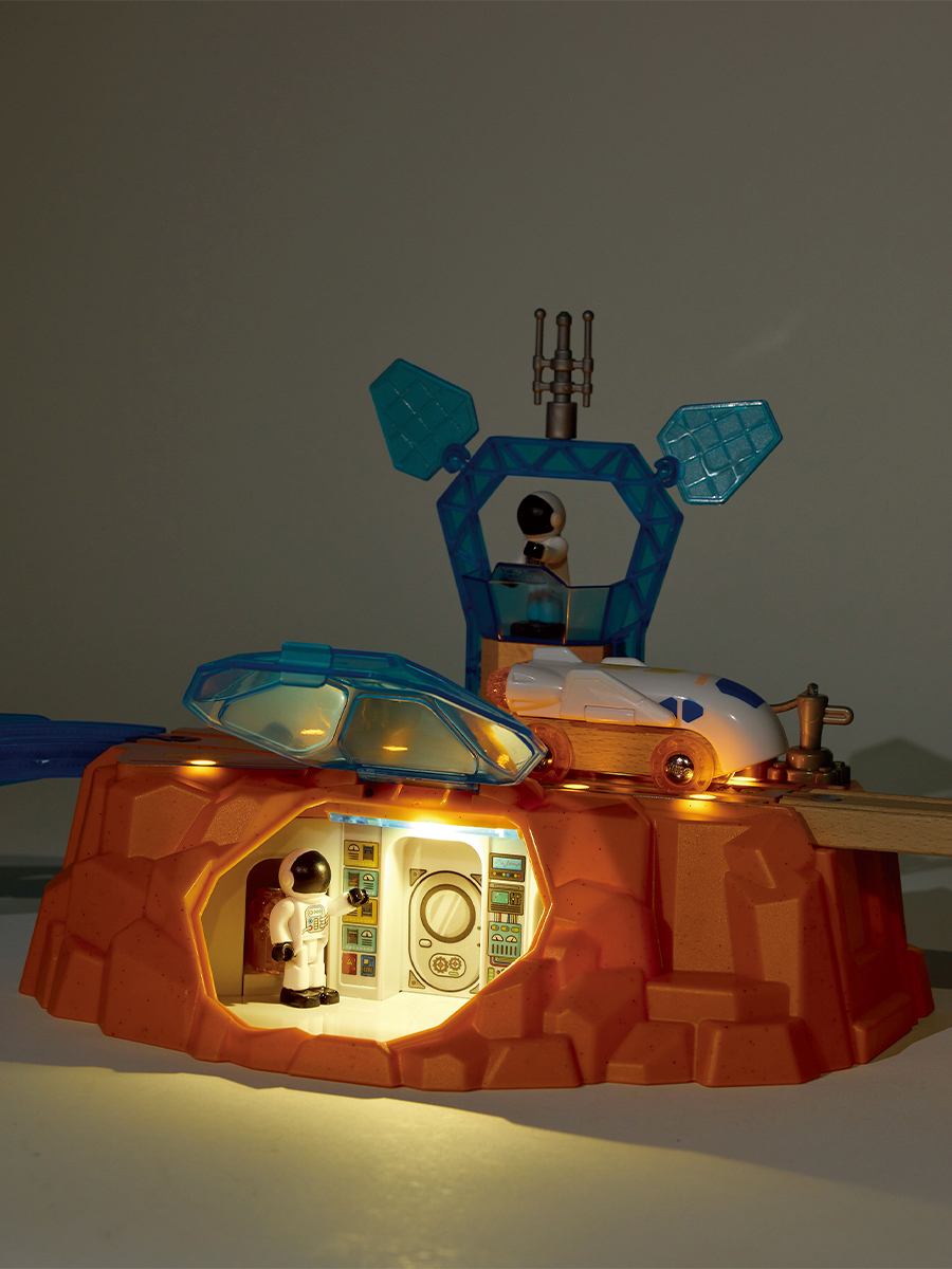 Набор железнодорожный Hape 93.9 см E3799_HP - фото 6